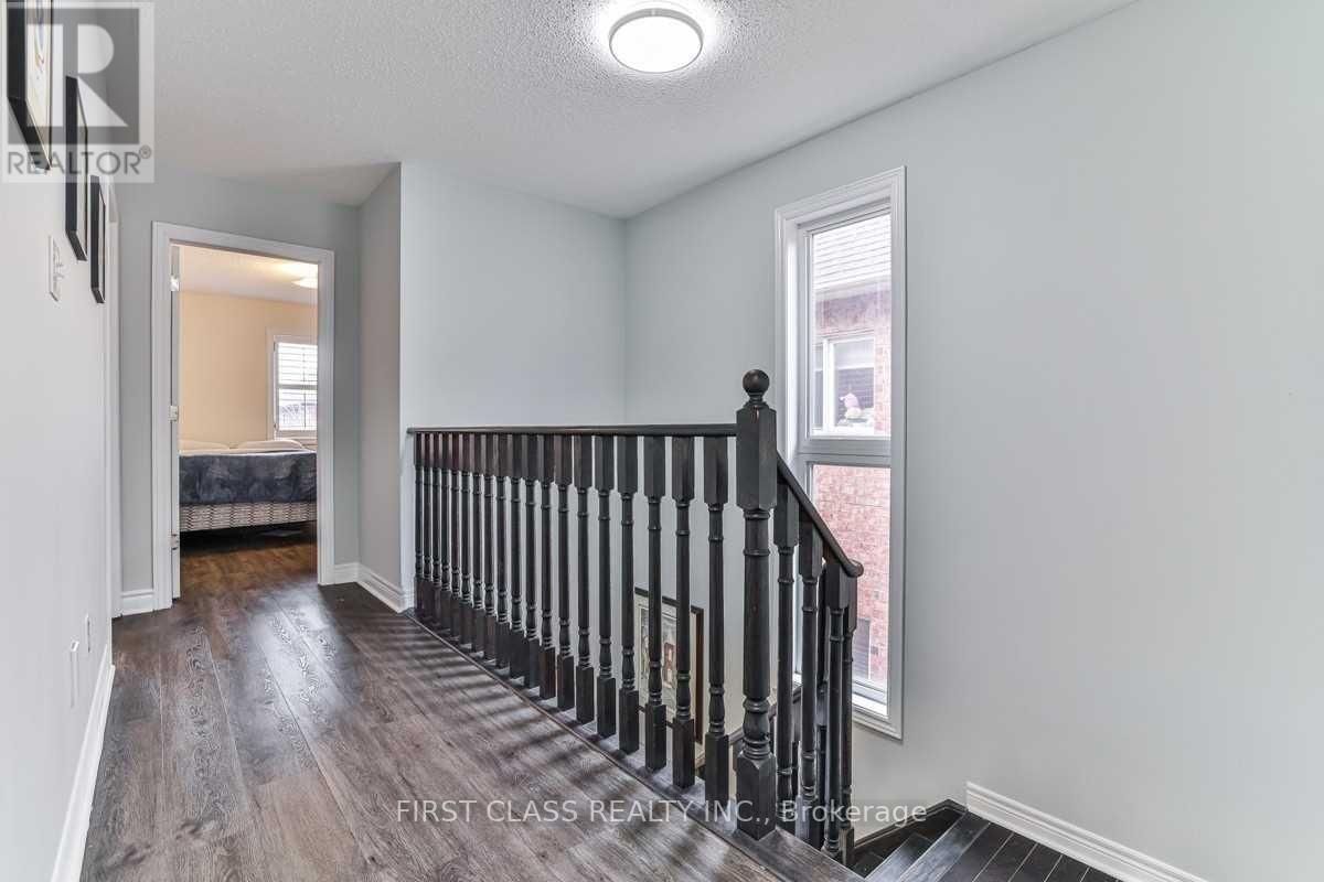 7 ALMEJO AVENUE Image 10