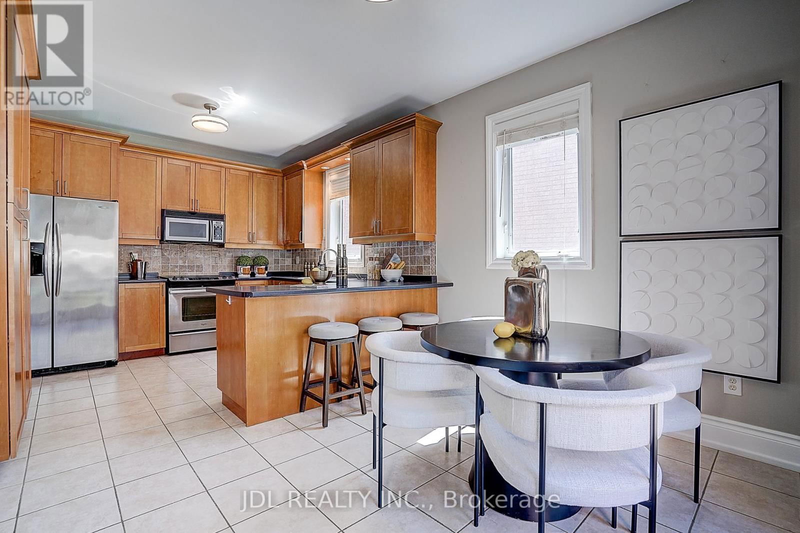 28 EMERY HILL BOULEVARD Image 20