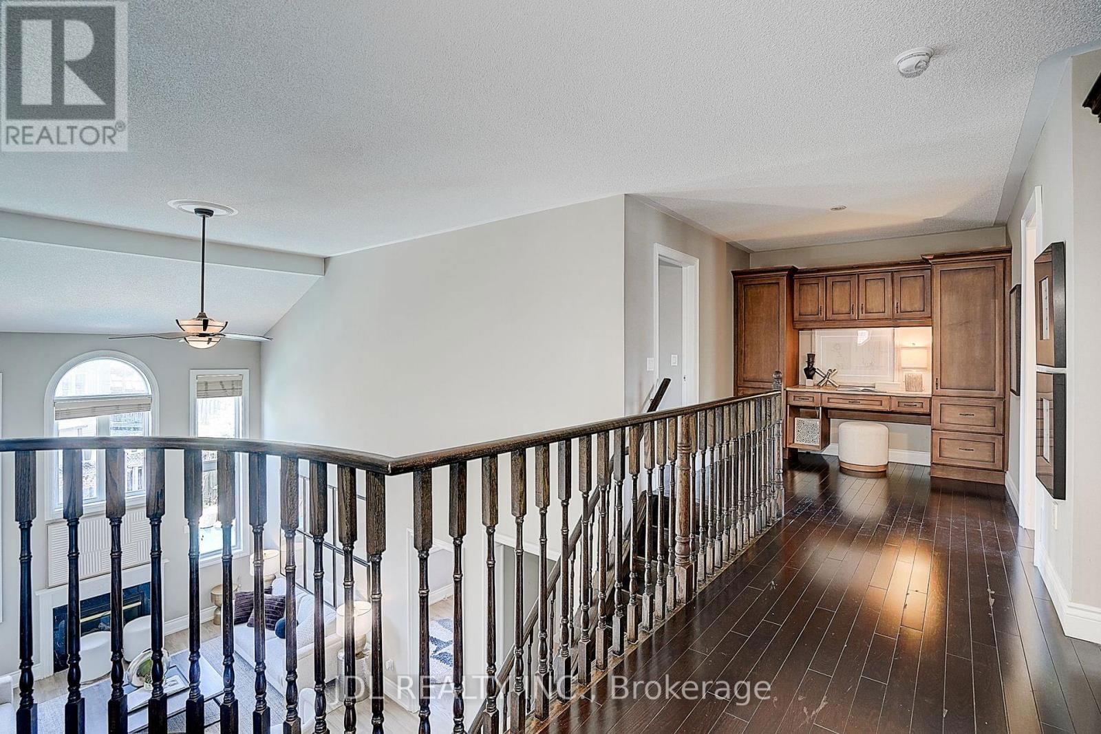 28 EMERY HILL BOULEVARD Image 24