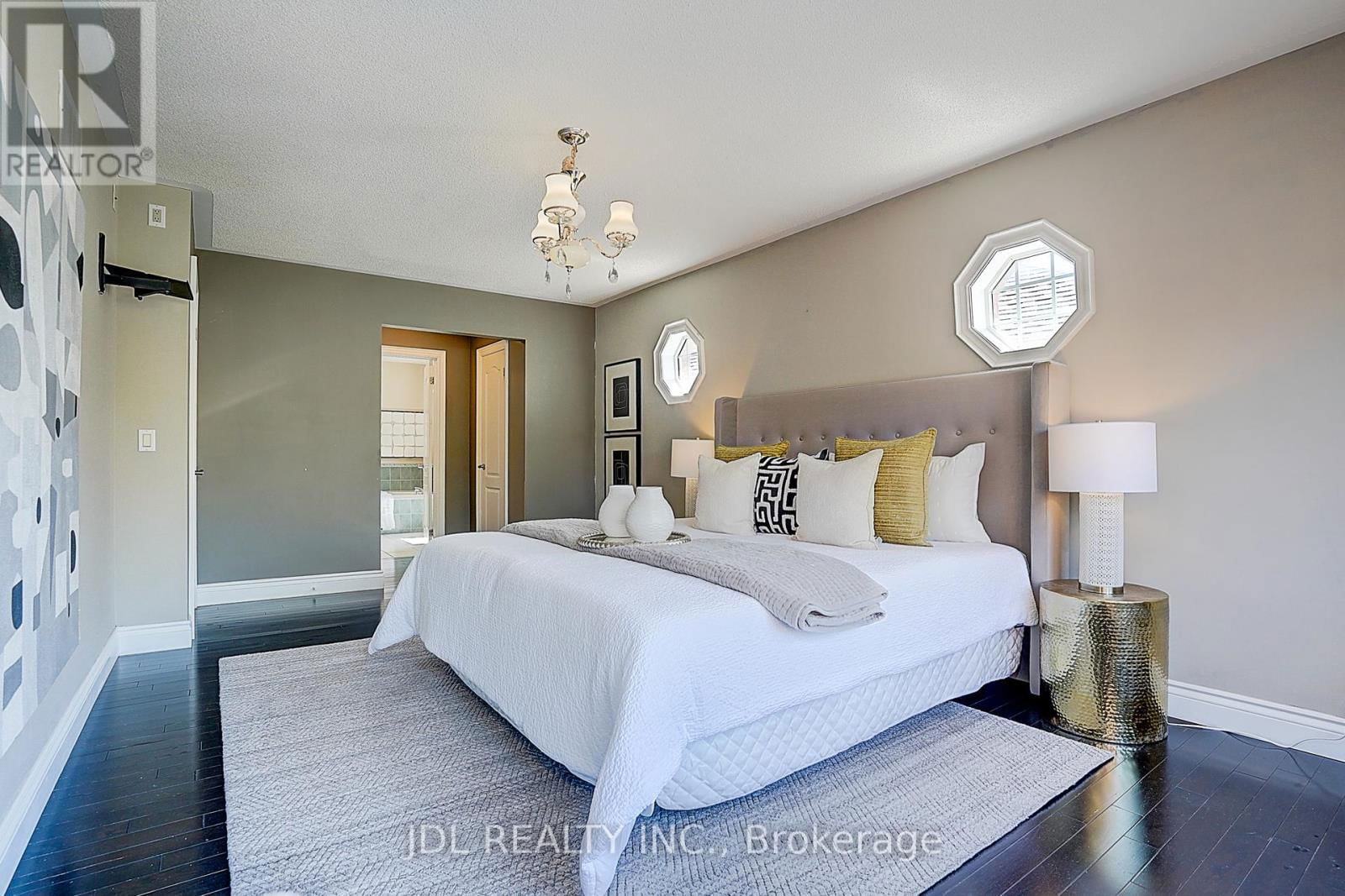 28 EMERY HILL BOULEVARD Image 29