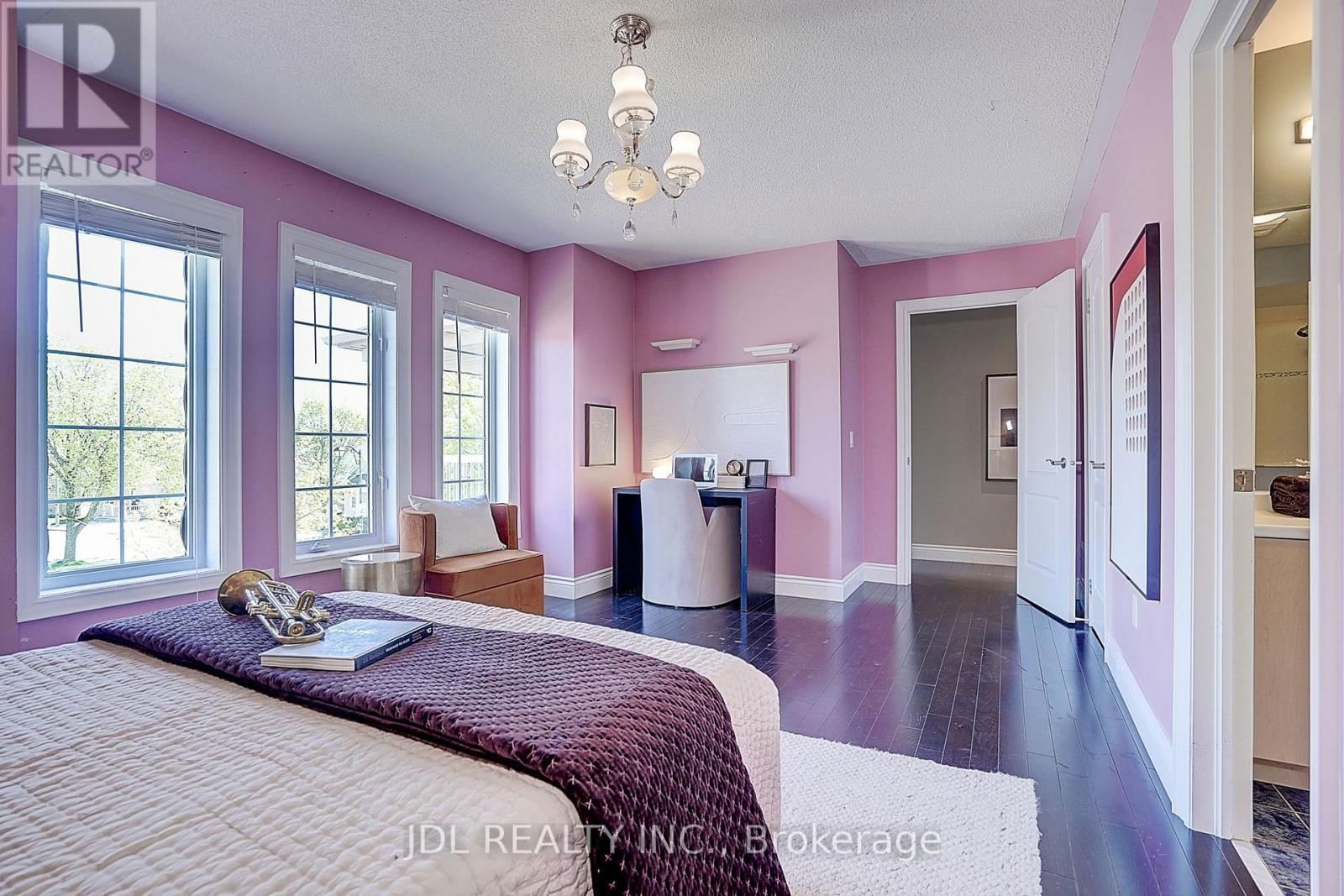 28 EMERY HILL BOULEVARD Image 37