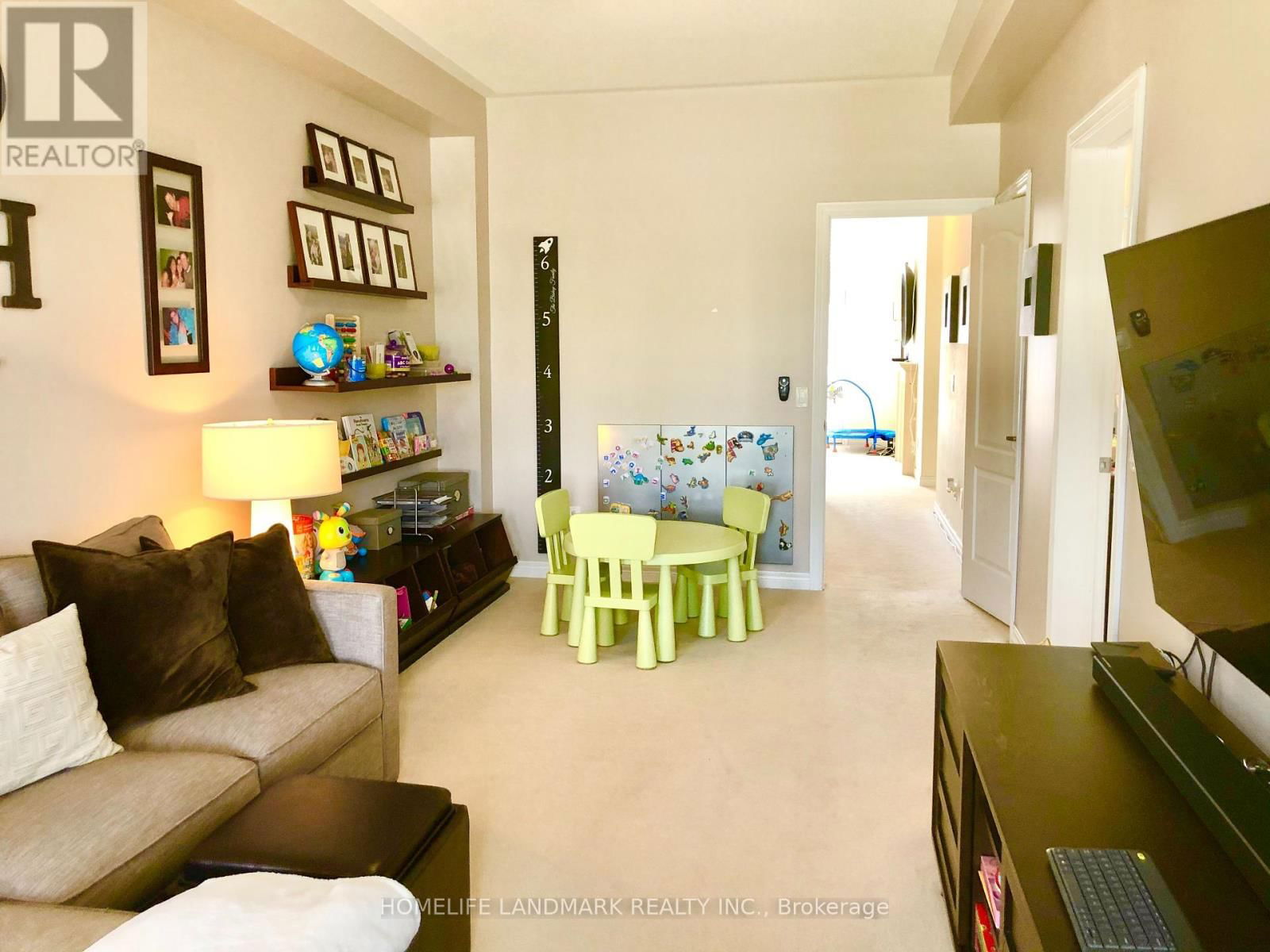10683 WOODBINE AVENUE Image 11