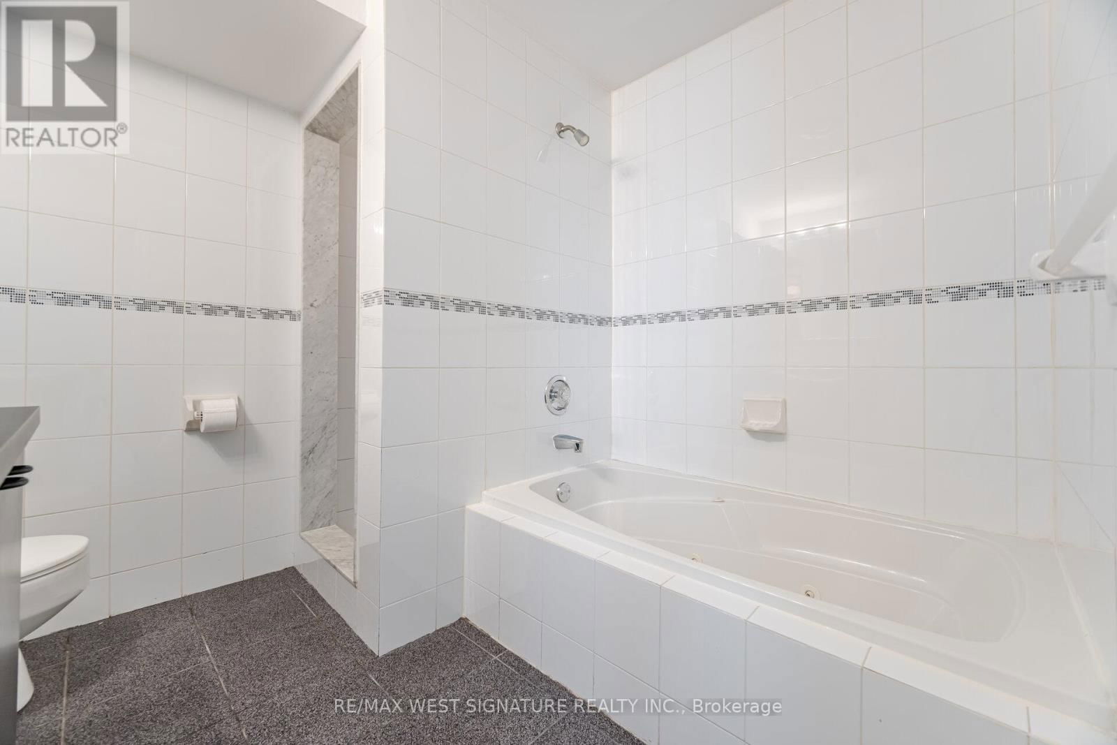143 VINEYARD COURT Image 31