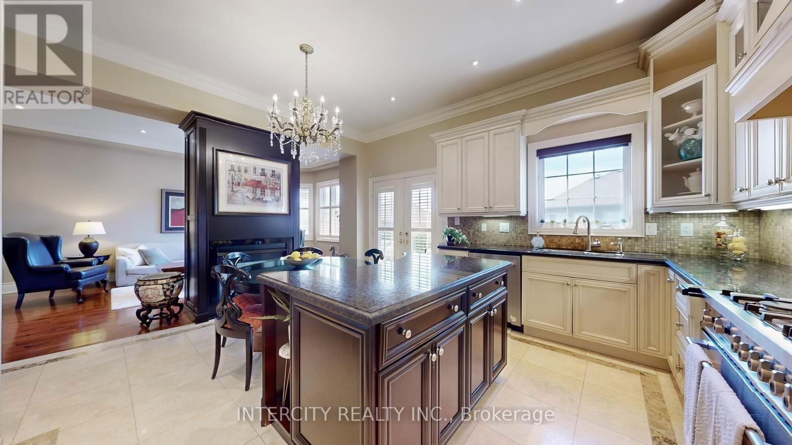 32 ALLISON ANN WAY Image 12