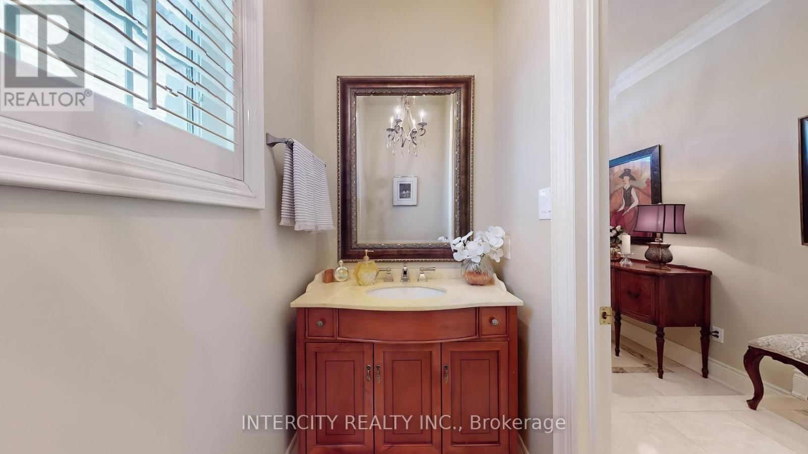 32 ALLISON ANN WAY Image 16