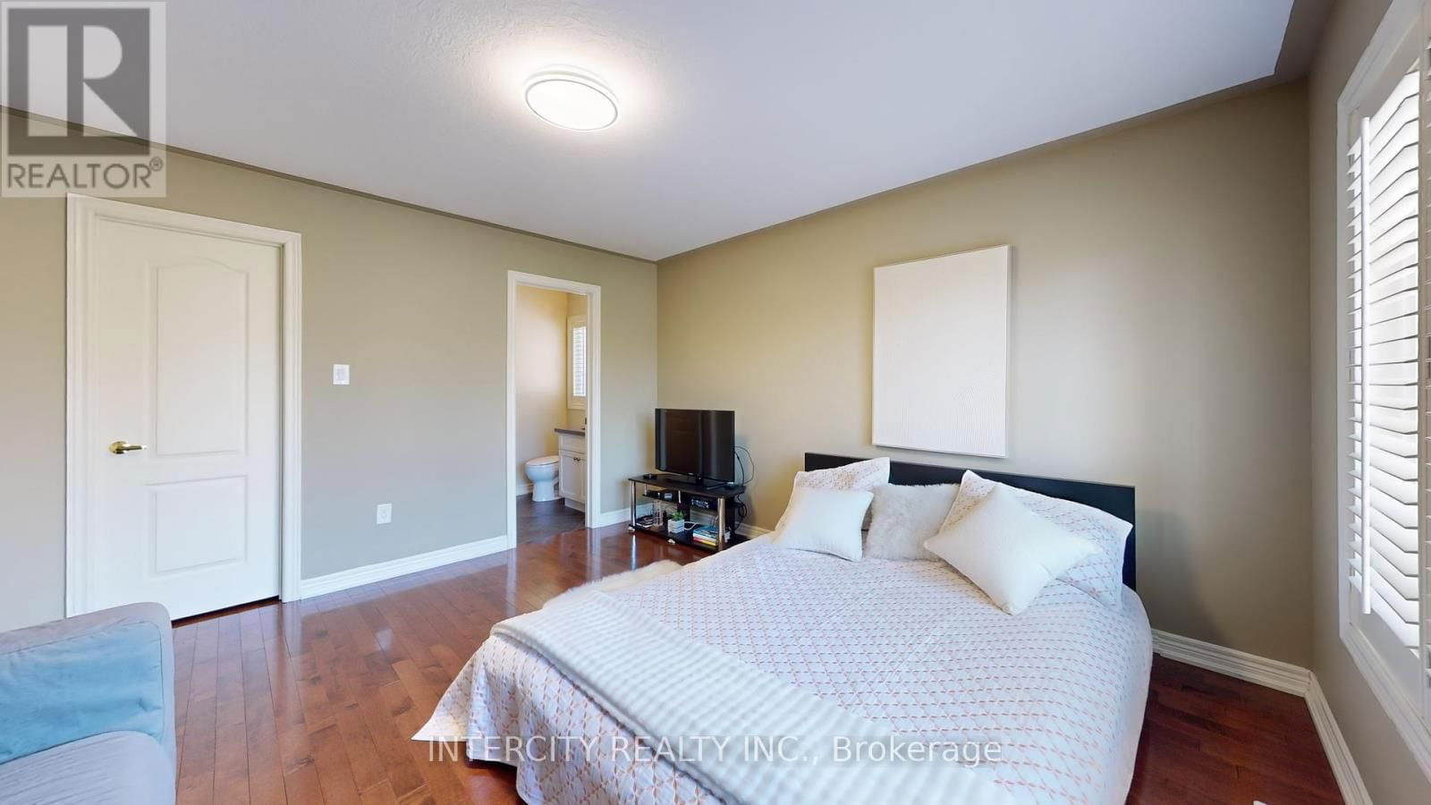 32 ALLISON ANN WAY Image 32