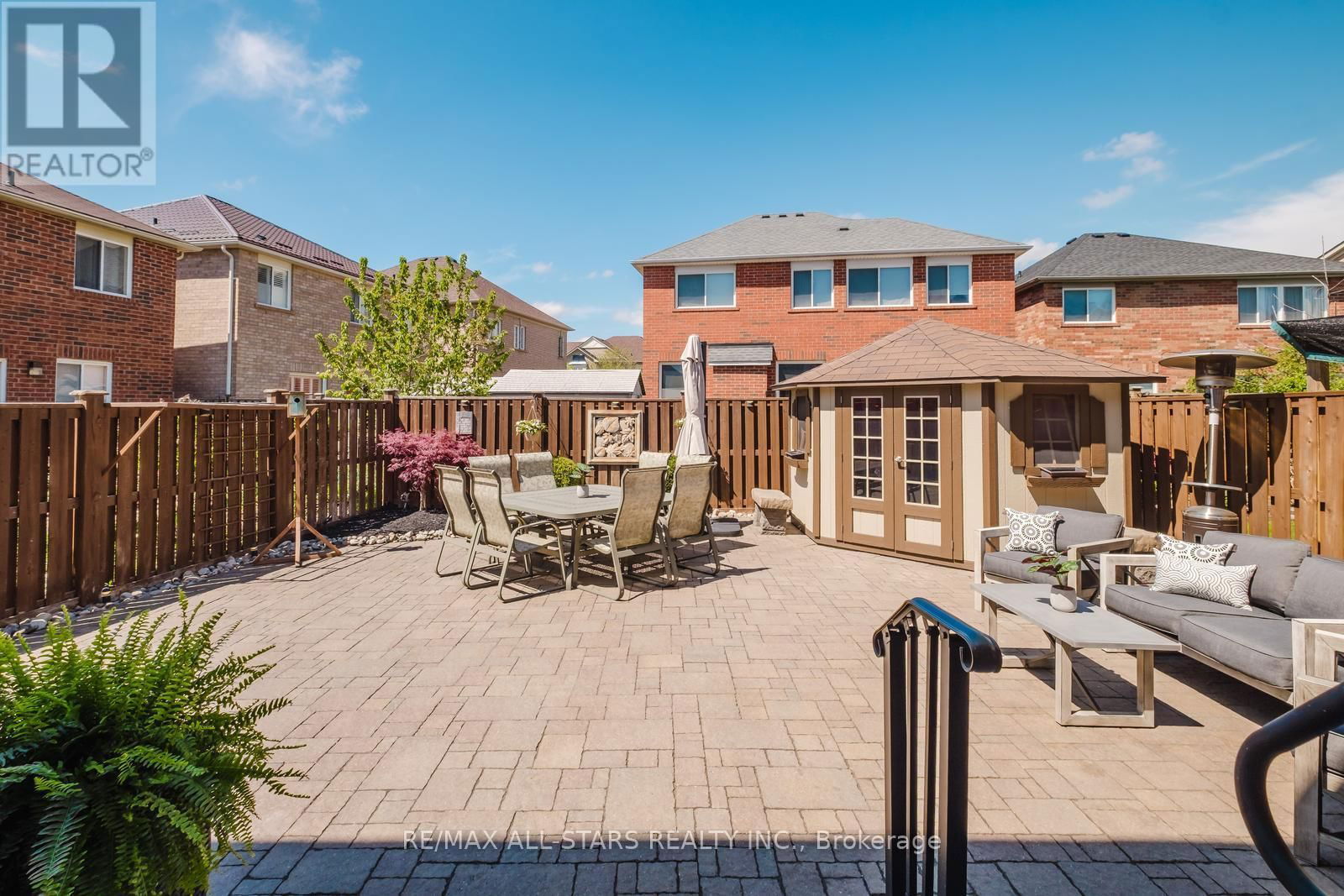 3 RICHARD COULSON CRESCENT Image 34