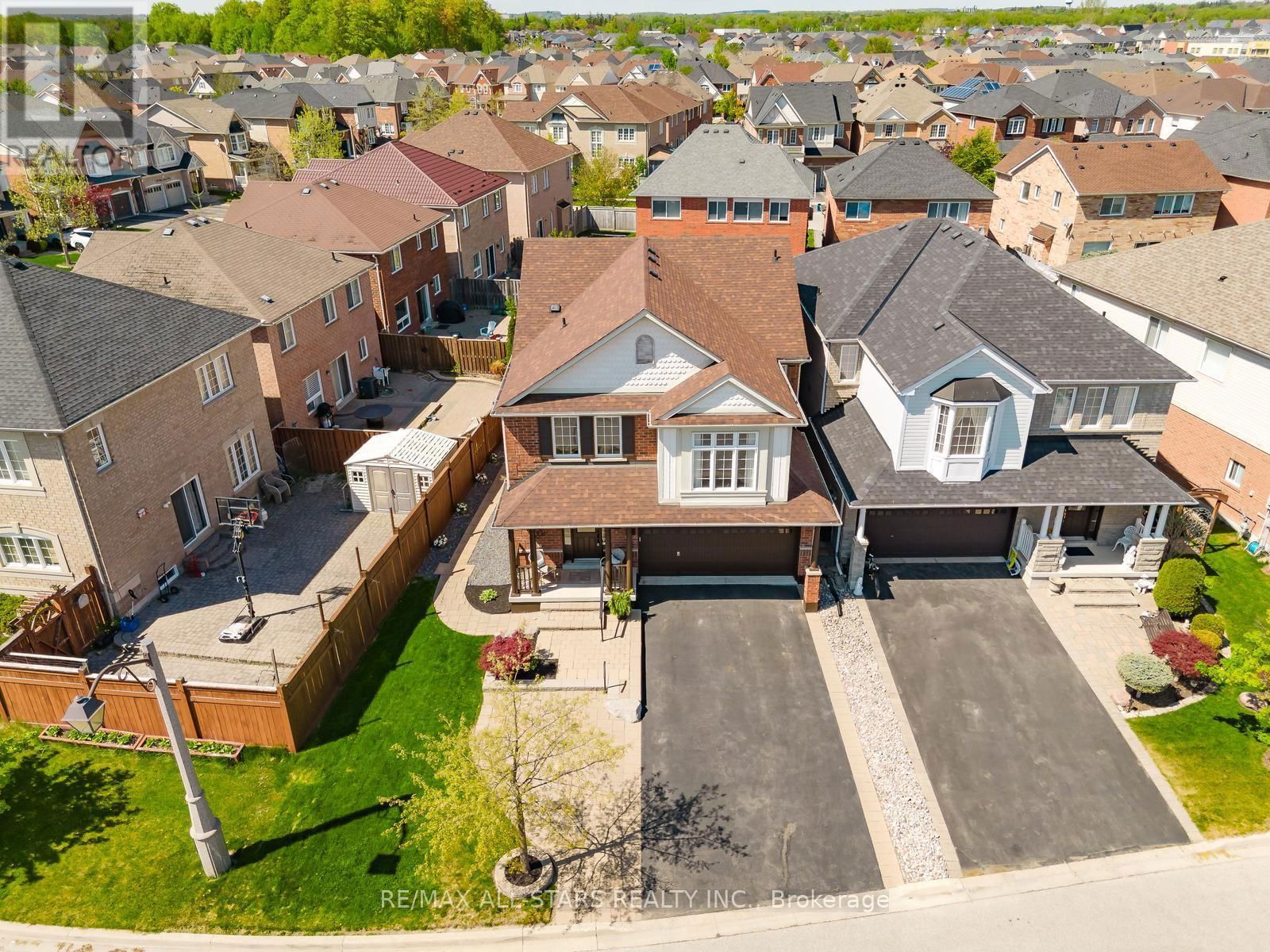 3 RICHARD COULSON CRESCENT Image 37