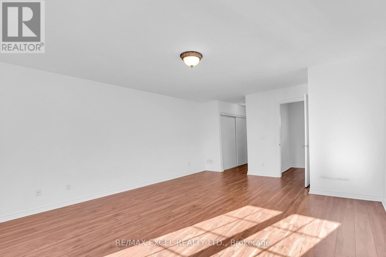 16 - 23 ST MORITZ WAY Image 10