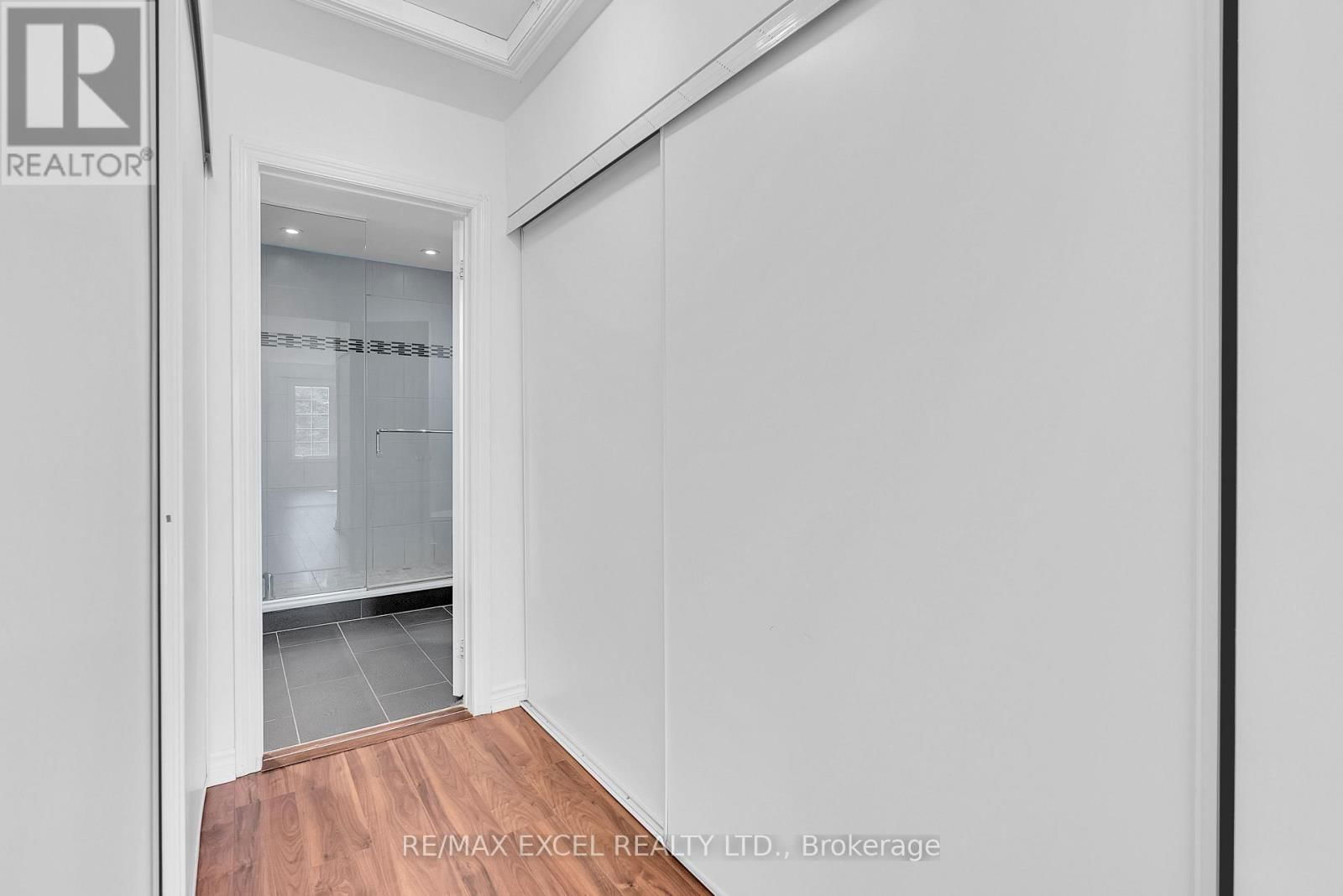 16 - 23 ST MORITZ WAY Image 11