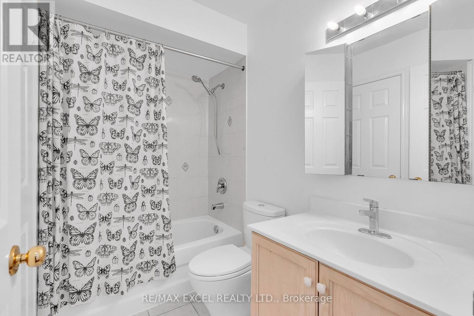 16 - 23 ST MORITZ WAY Image 20