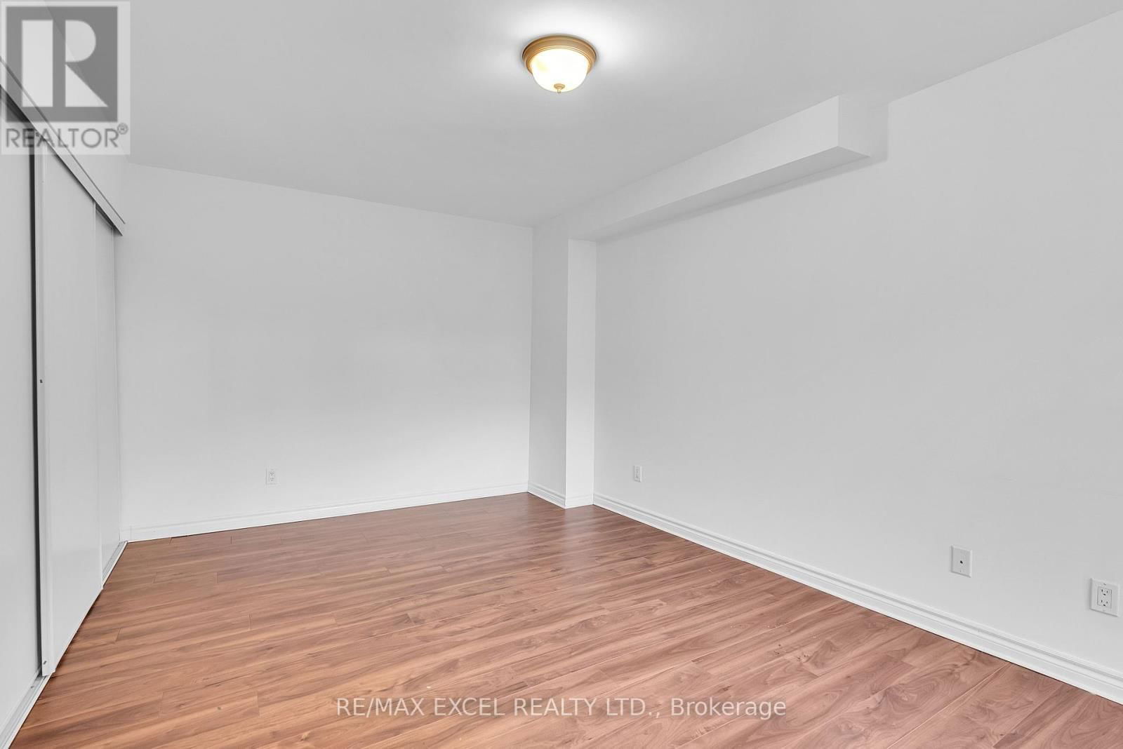 16 - 23 ST MORITZ WAY Image 23