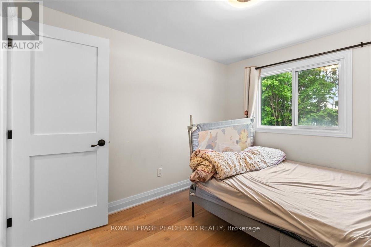 92 LUND STREET Image 17