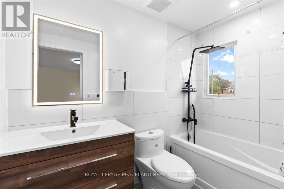 92 LUND STREET Image 18