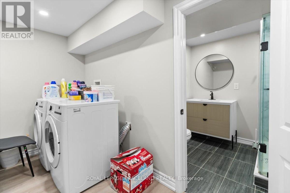 92 LUND STREET Image 21