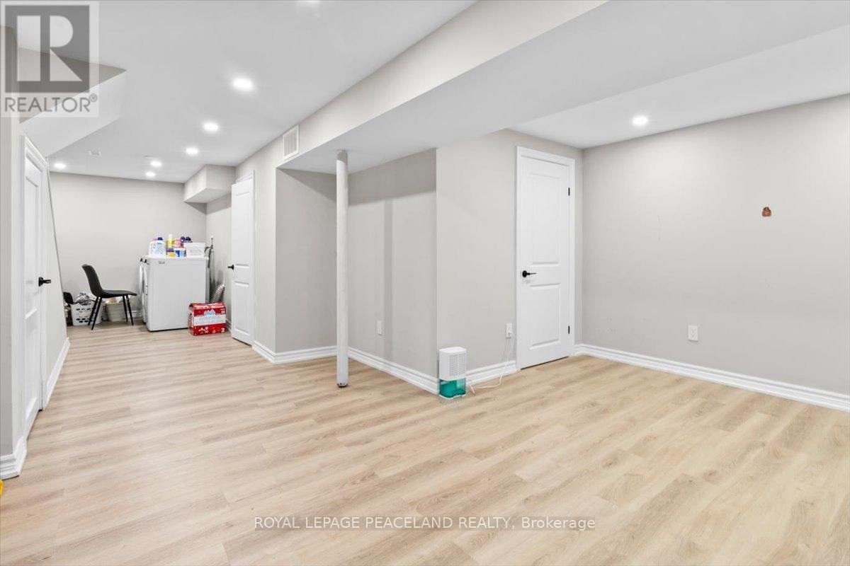 92 LUND STREET Image 22