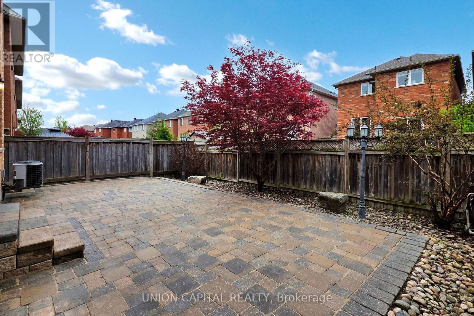 28 SILKGROVE TERRACE Image 22