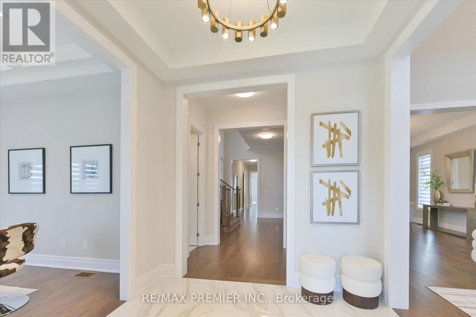 94 SUNNY ACRE CRESCENT Image 2