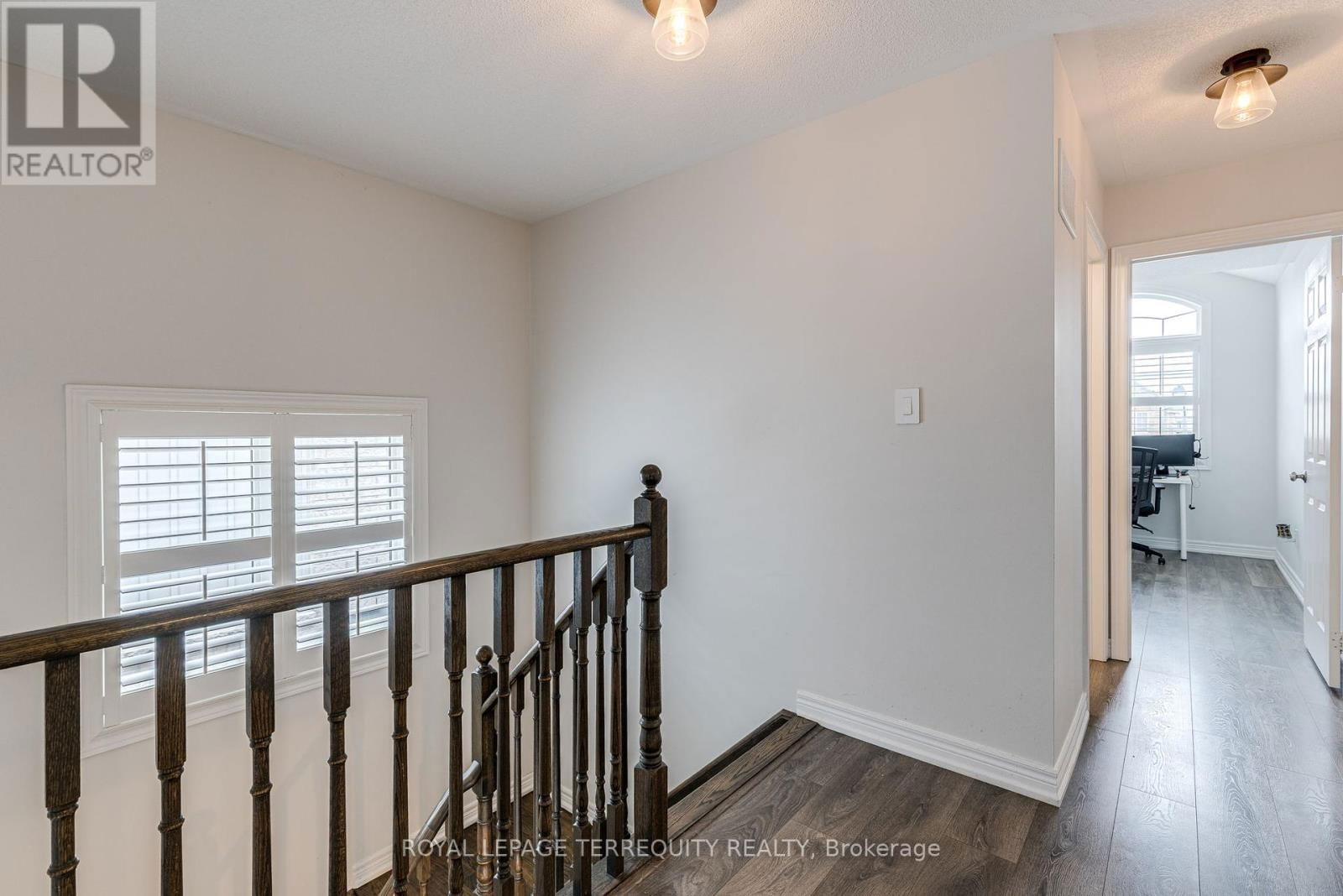 51 WEAVER TERRACE Image 16