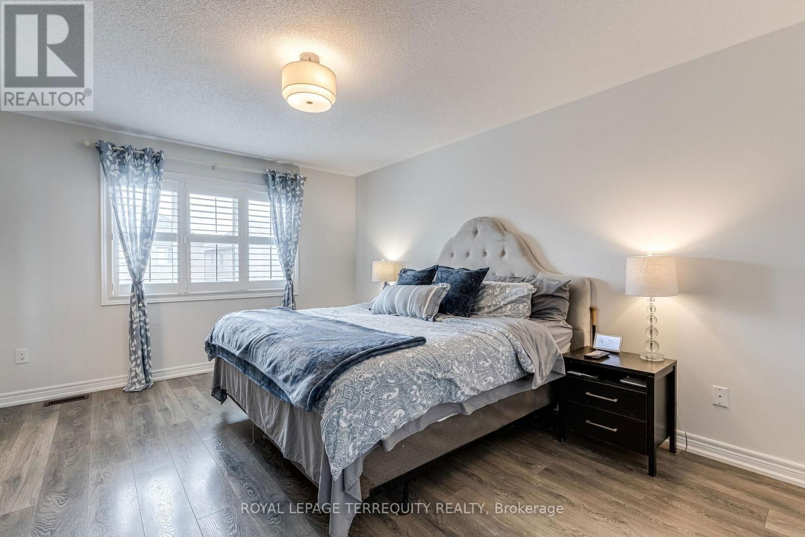 51 WEAVER TERRACE Image 17