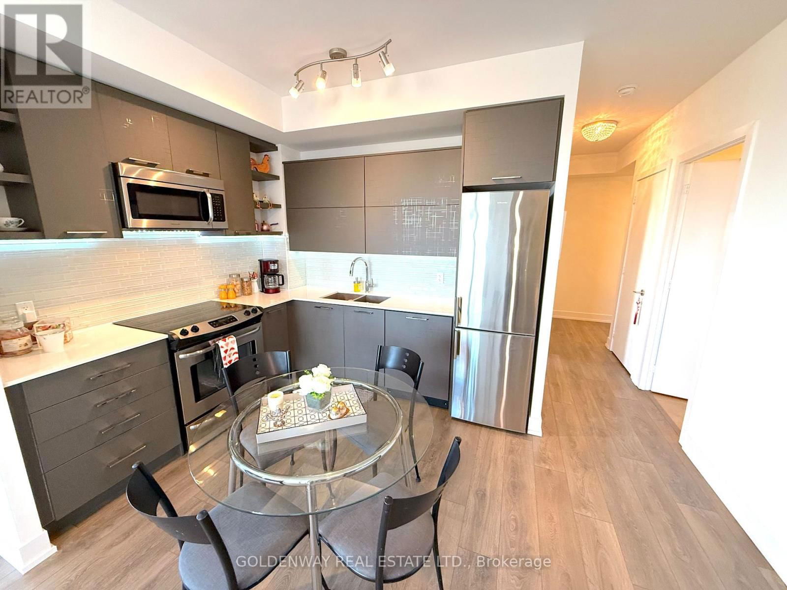 1515 - 9471 YONGE STREET EAST Image 4