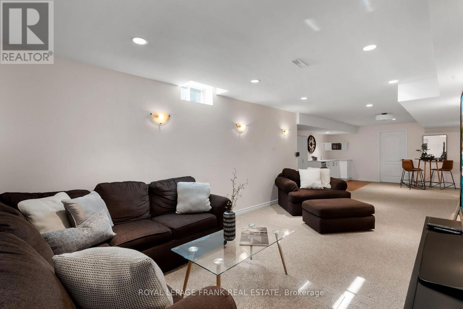 20 GALLOWAY CRESCENT Image 31