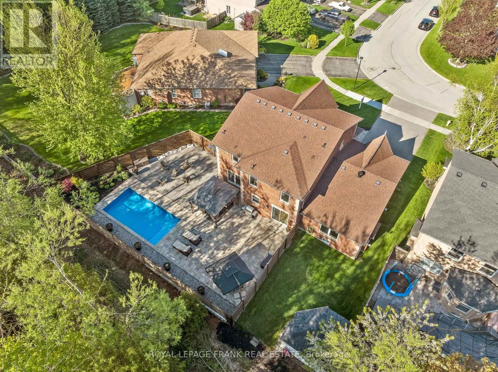 20 GALLOWAY CRESCENT Image 38