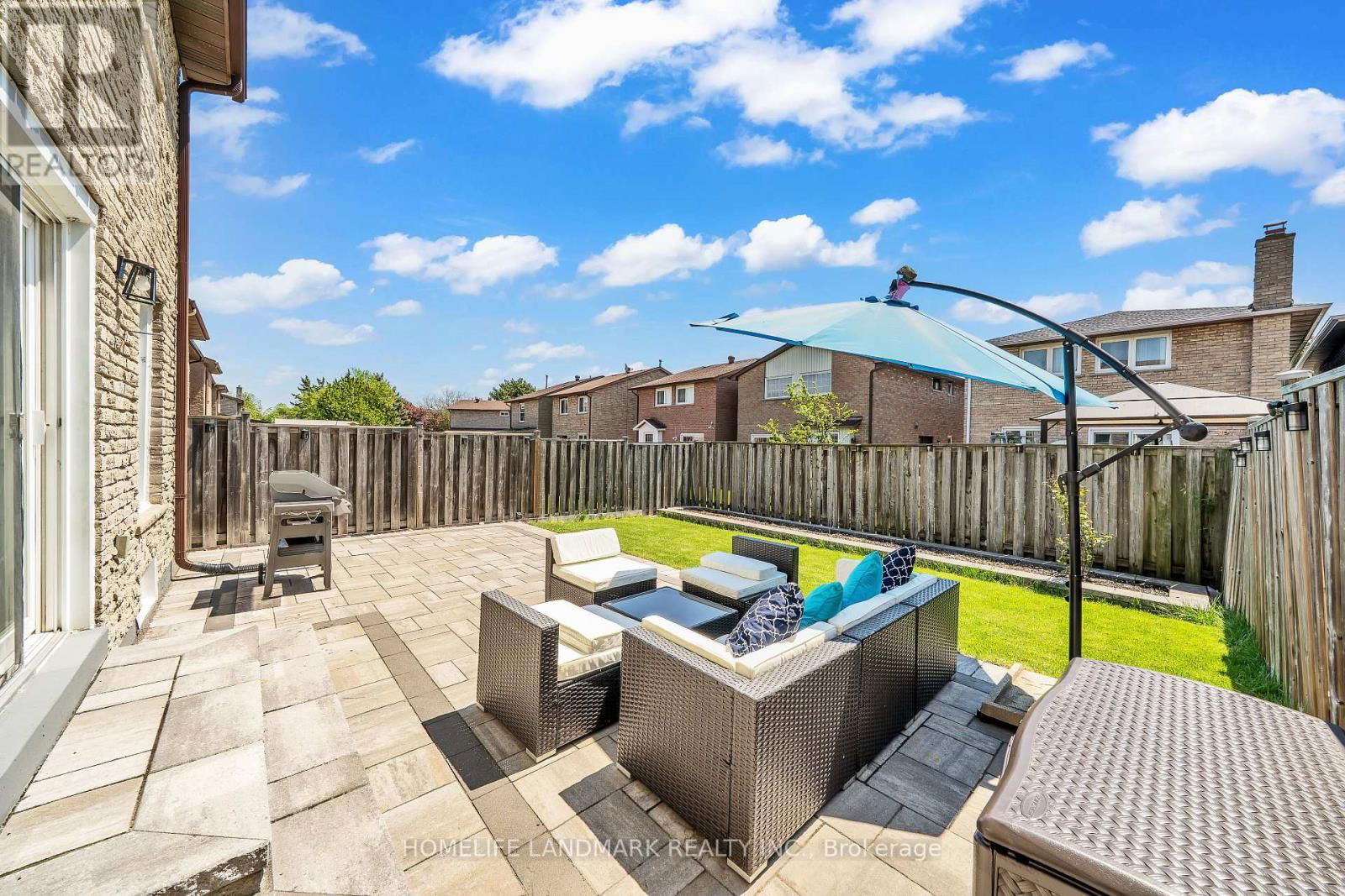 89 UPTON CRESCENT Image 19