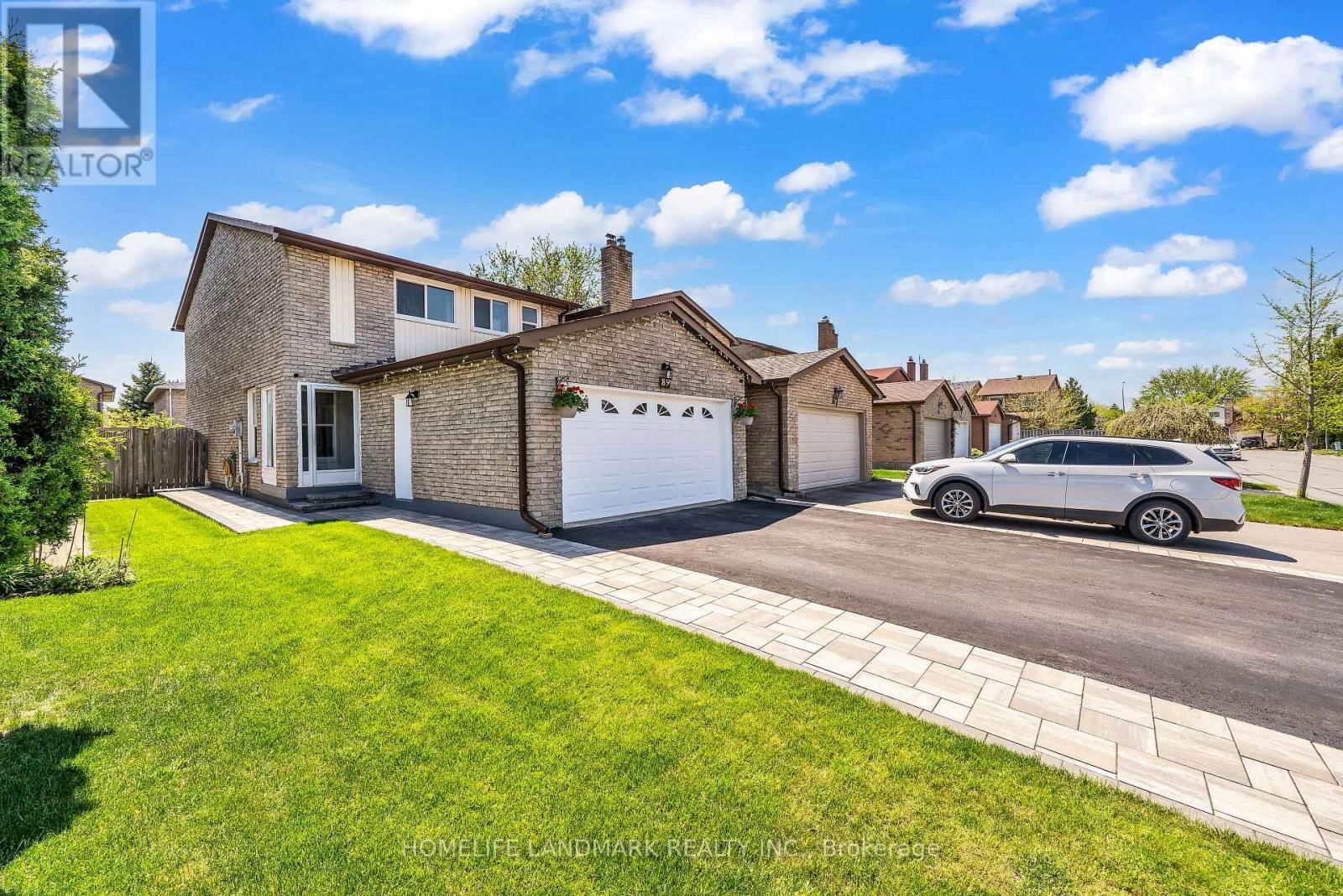 89 UPTON CRESCENT Image 2