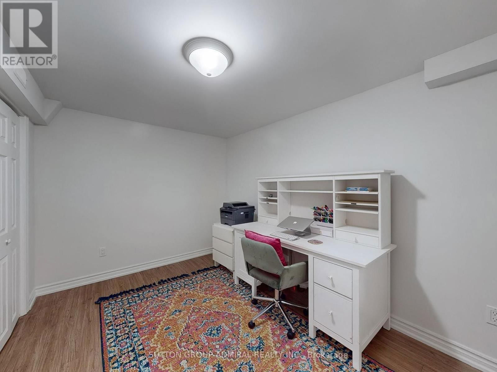 101 GLEN CRESCENT Image 28