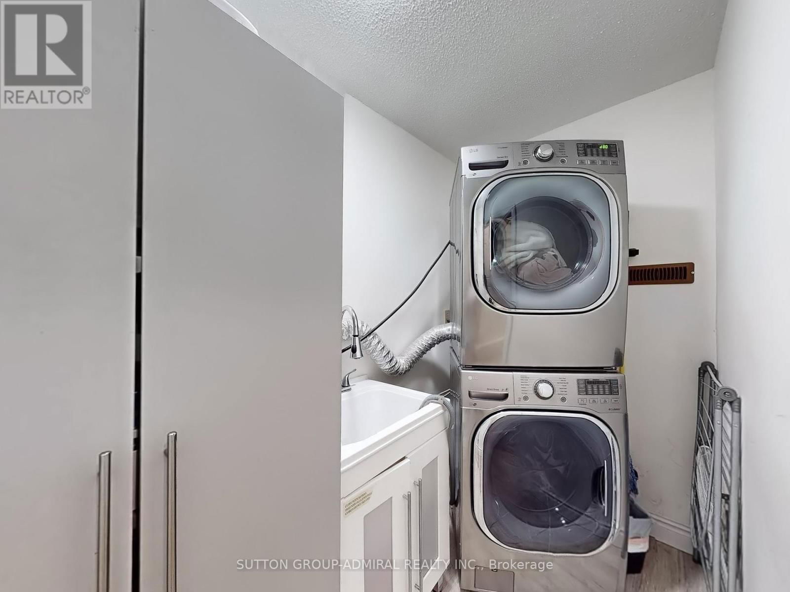 101 GLEN CRESCENT Image 34