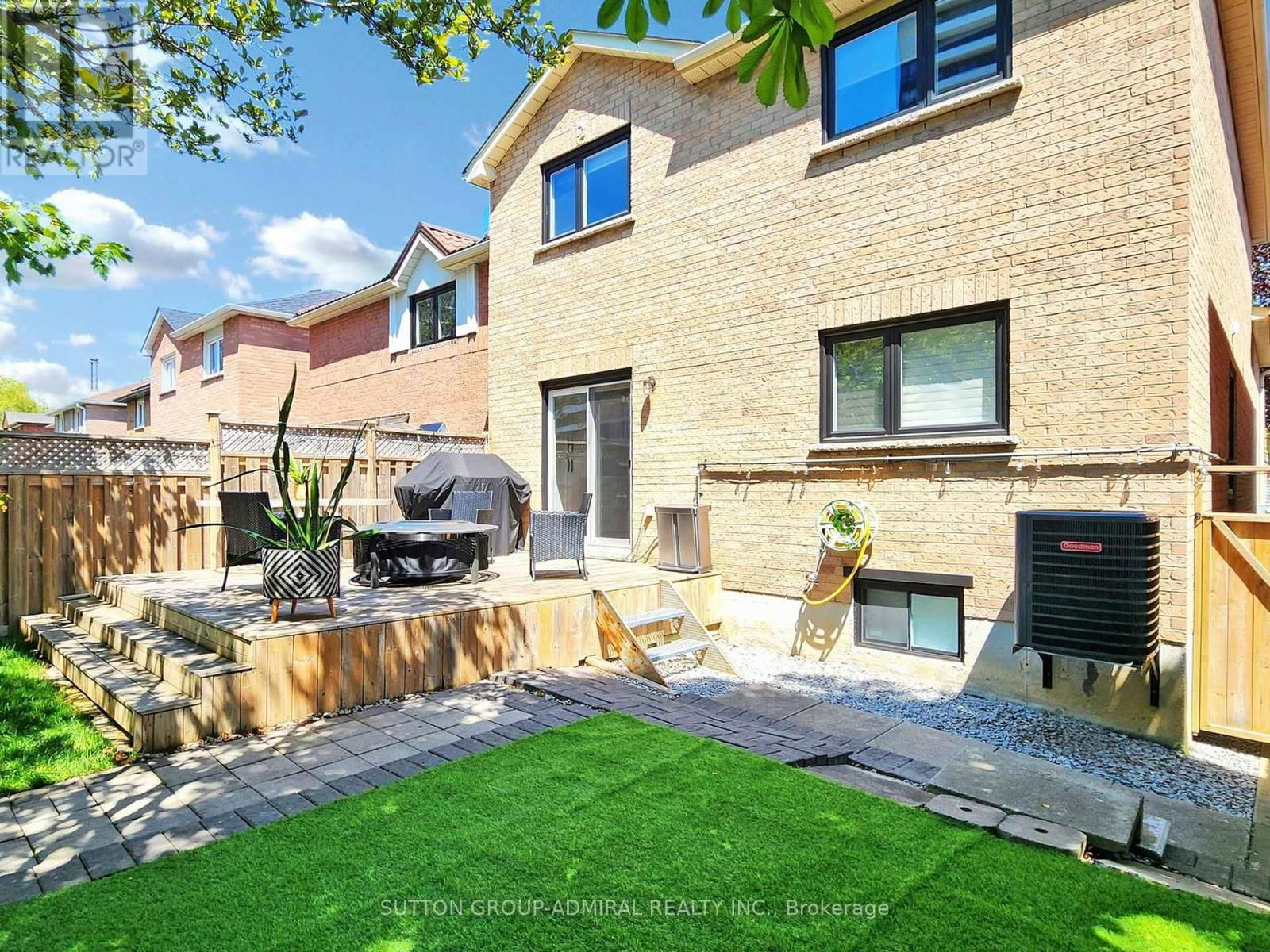 101 GLEN CRESCENT Image 36
