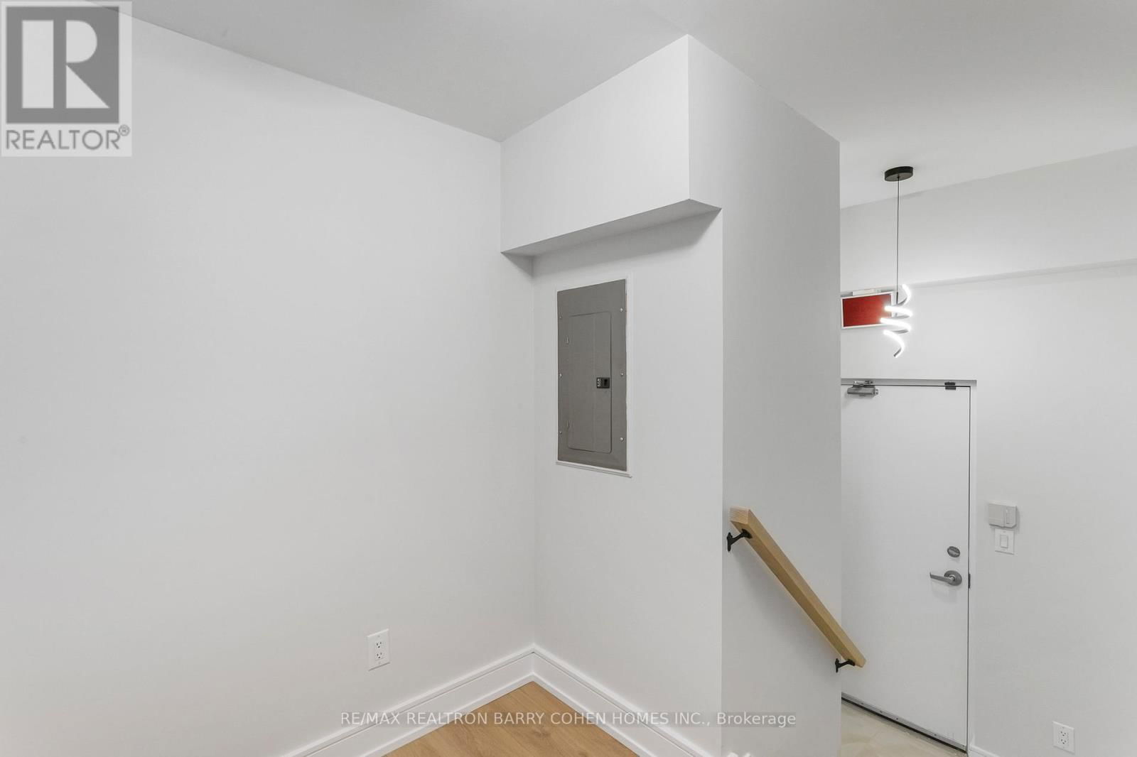 21 - 21 GALLERIA PARKWAY Image 17
