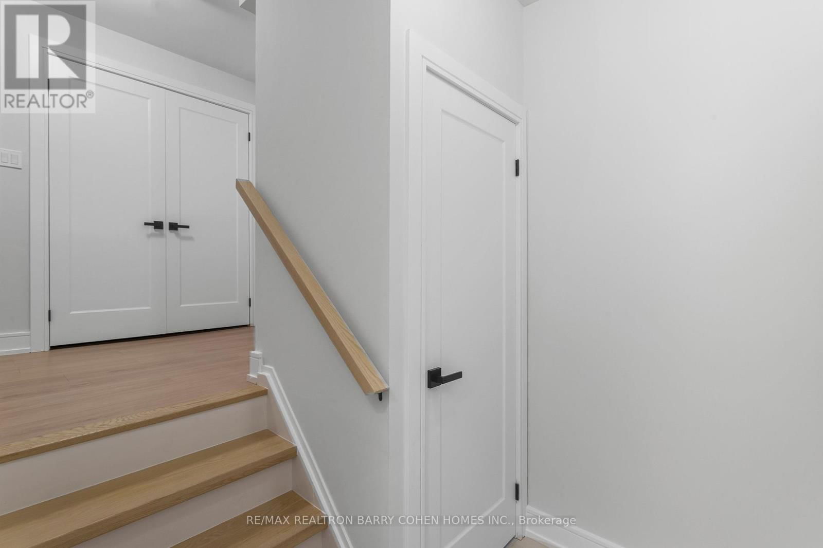 21 - 21 GALLERIA PARKWAY Image 18