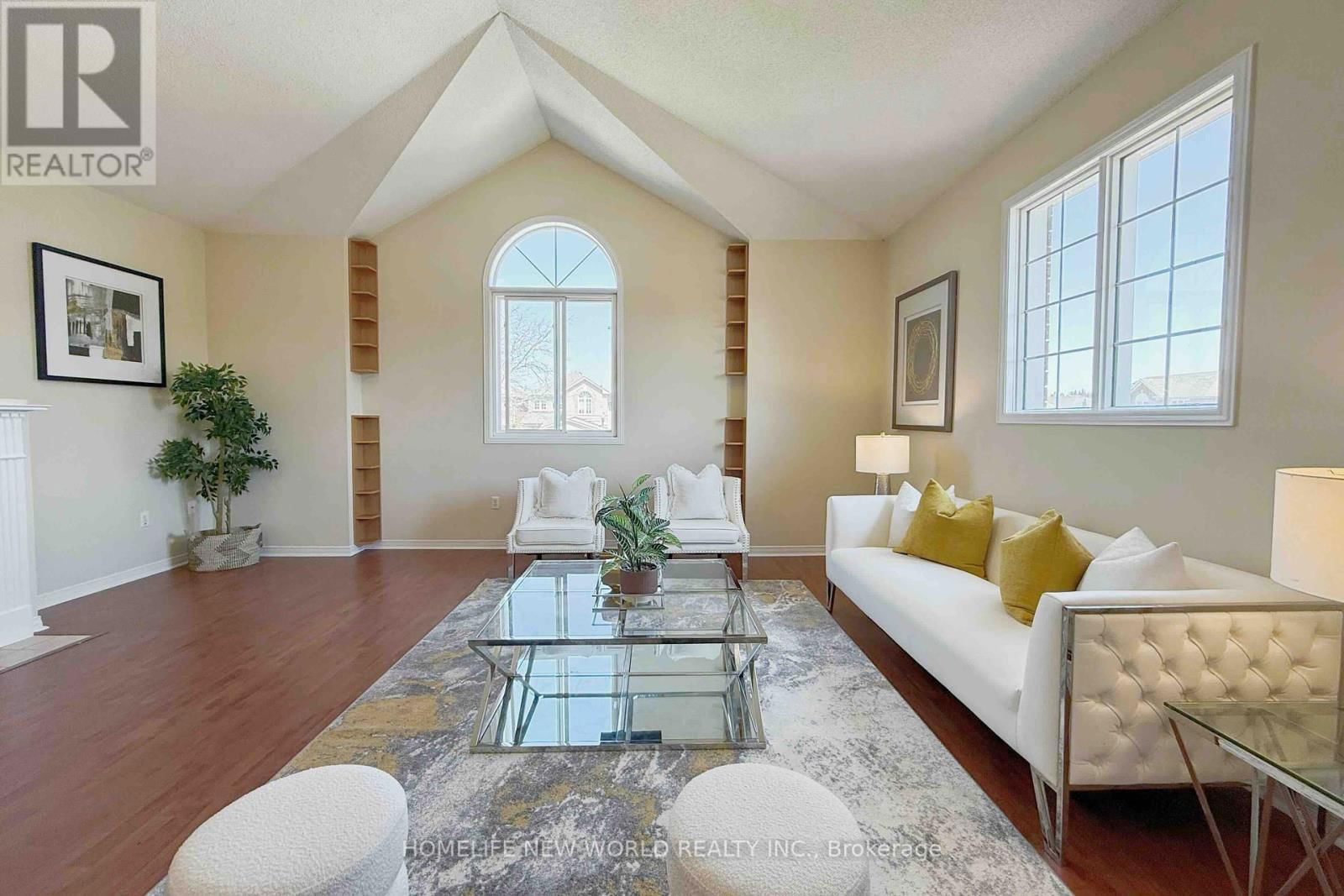 1 SYLWOOD CRESCENT Image 19