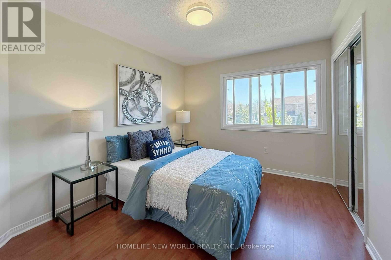 1 SYLWOOD CRESCENT Image 32