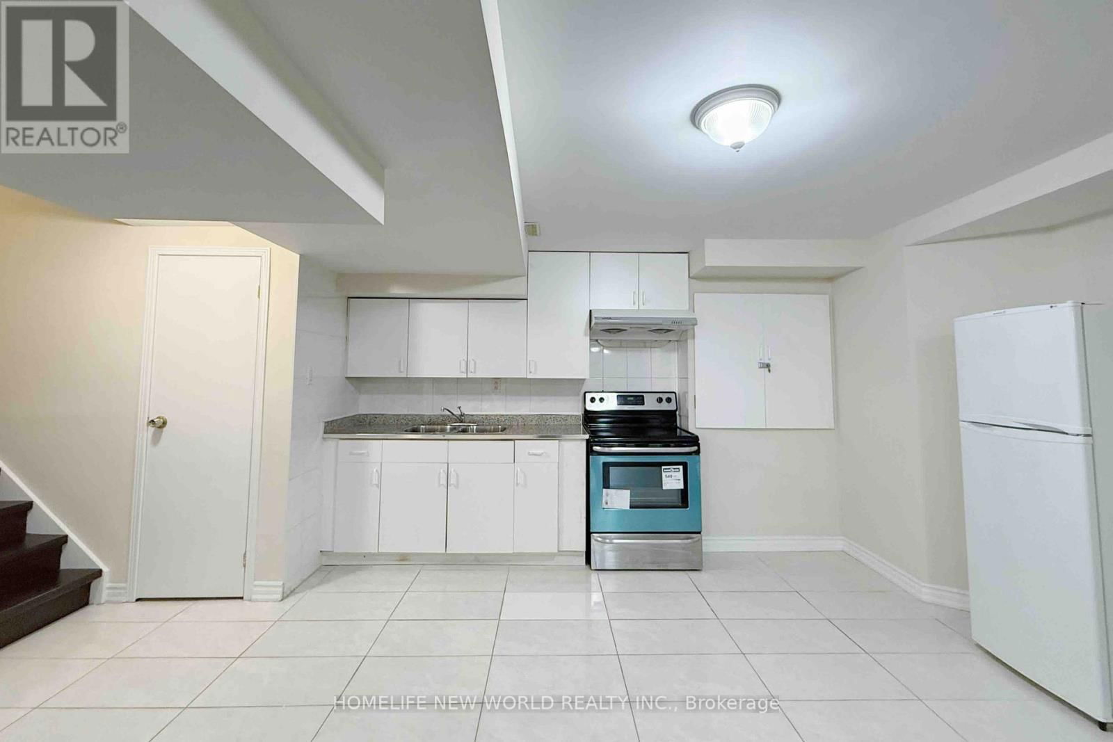 1 SYLWOOD CRESCENT Image 37