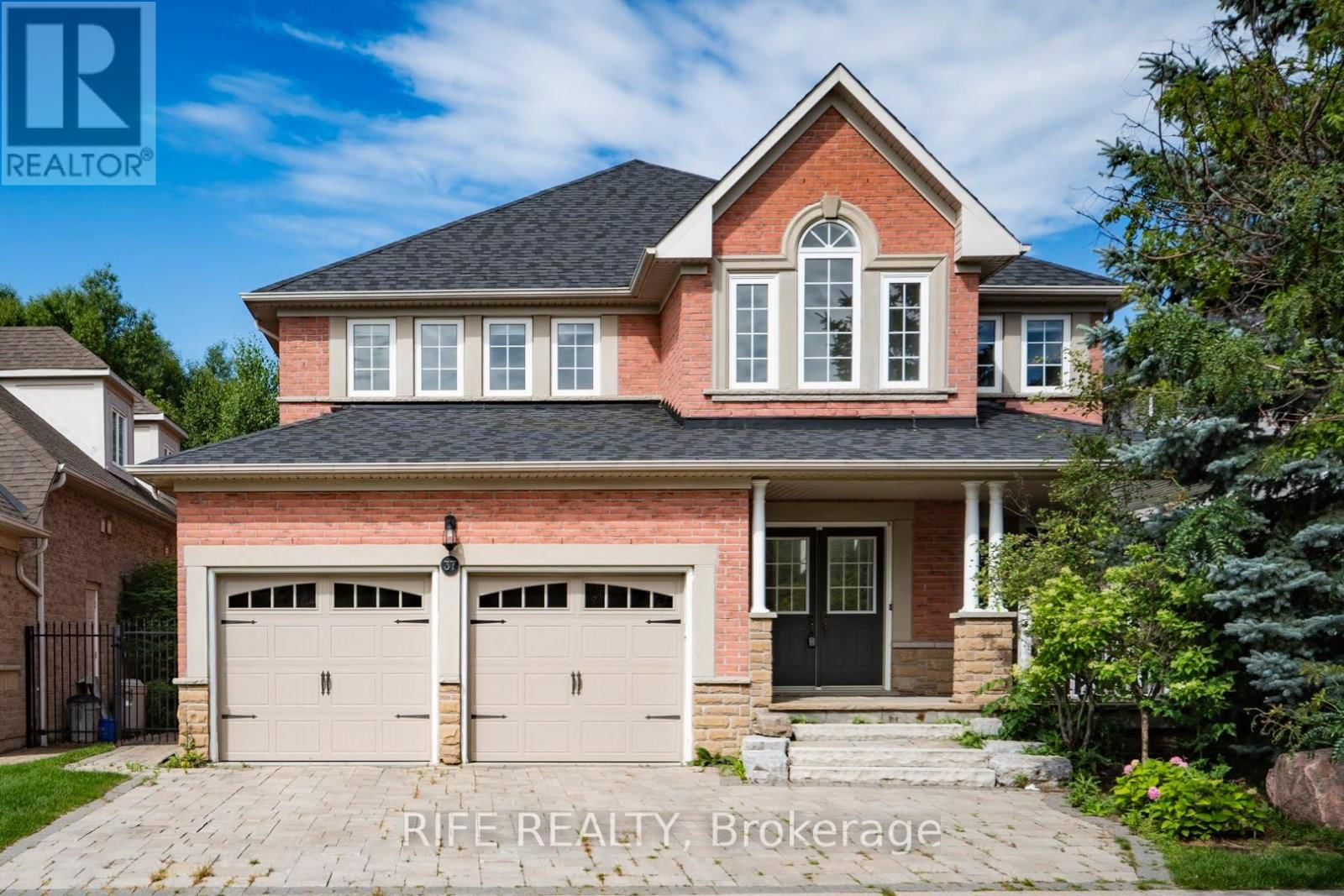 37 BURNDENFORD CRESCENT Image 1