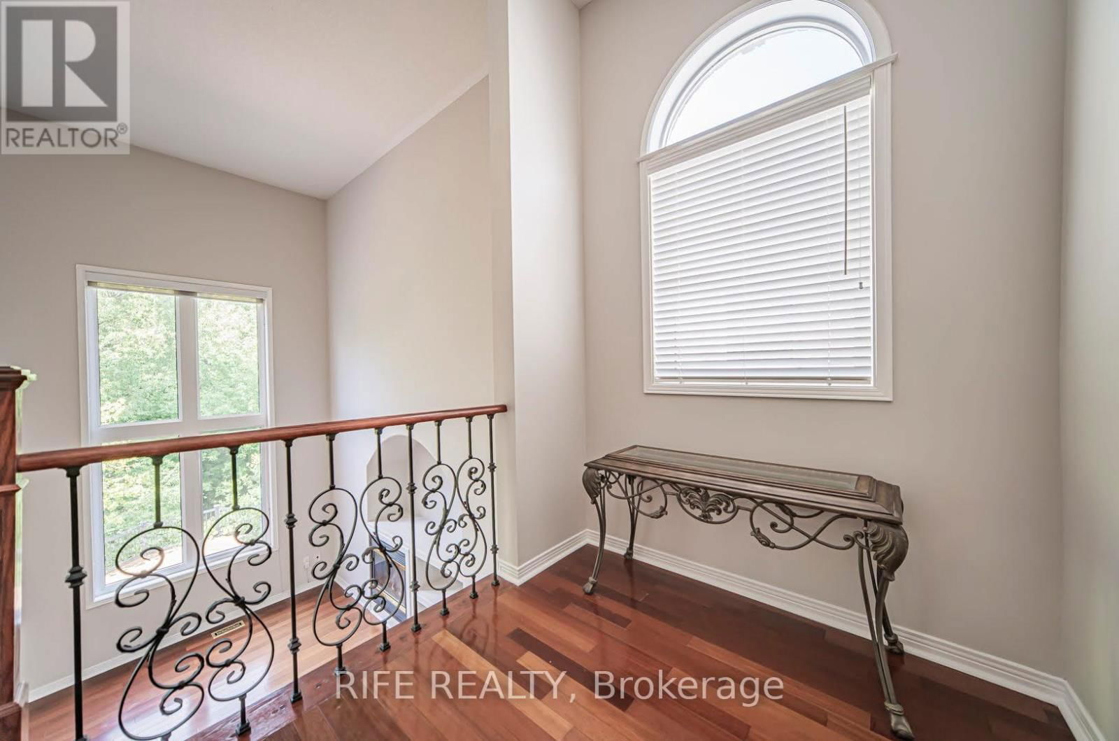 37 BURNDENFORD CRESCENT Image 34