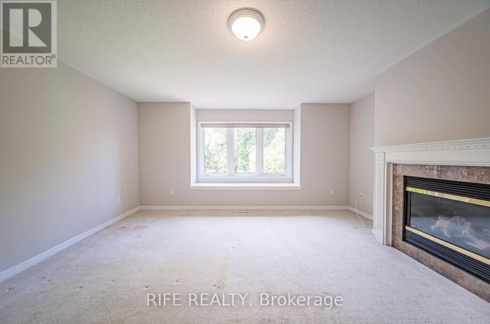 37 BURNDENFORD CRESCENT Image 36