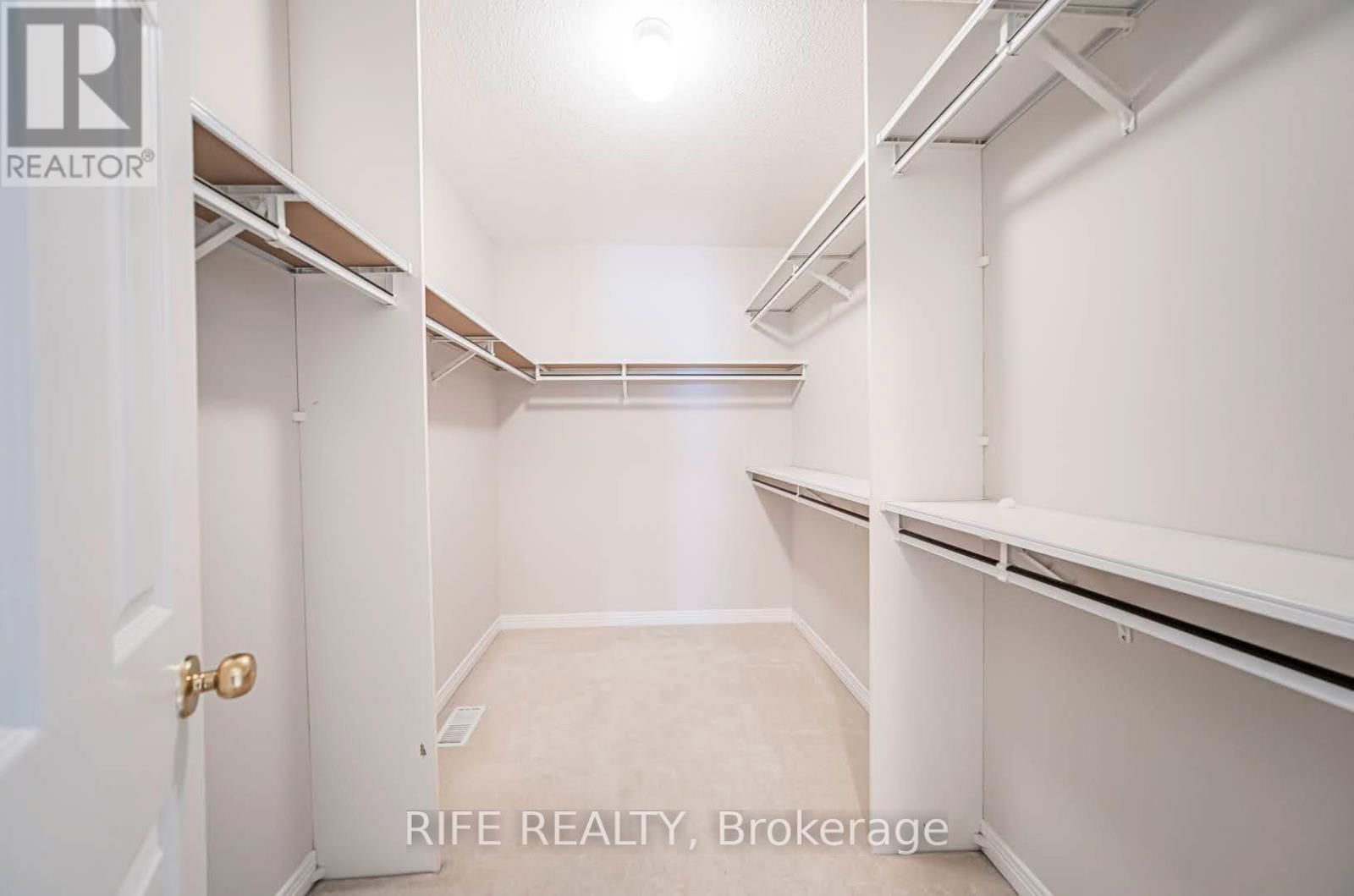 37 BURNDENFORD CRESCENT Image 39