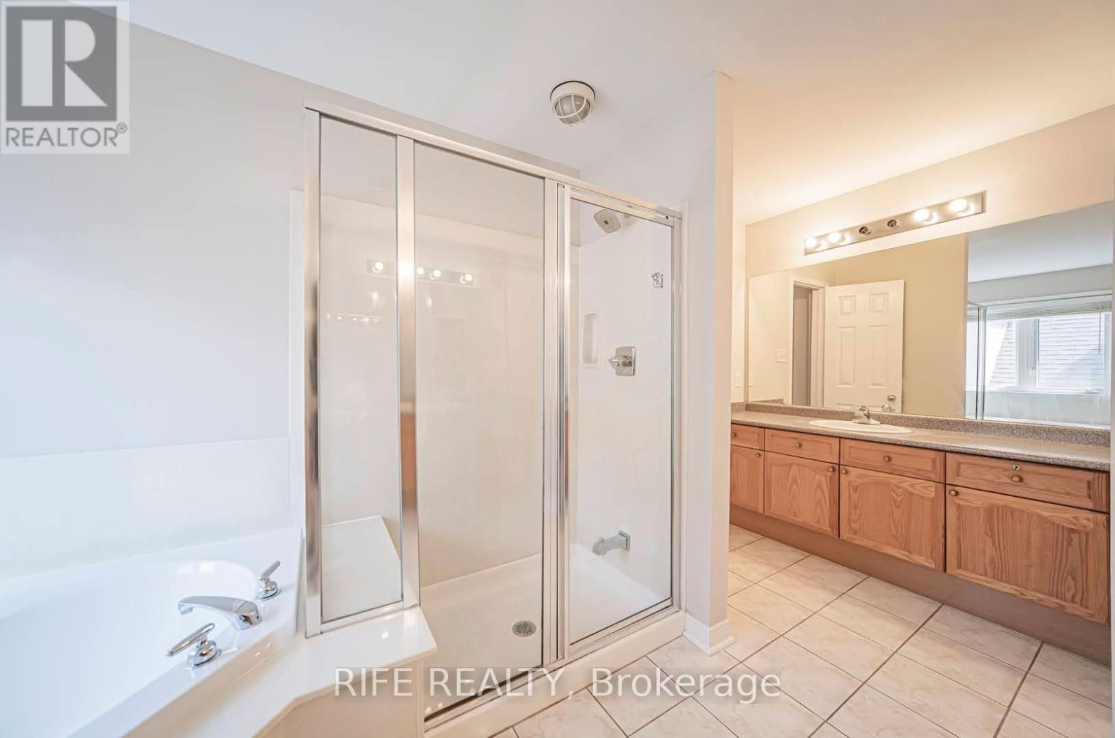37 BURNDENFORD CRESCENT Image 42
