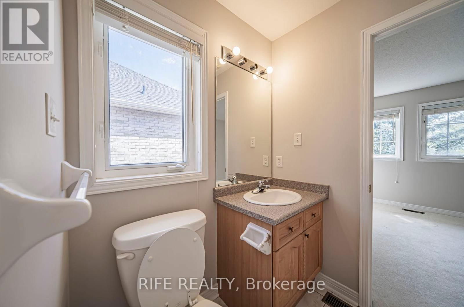 37 BURNDENFORD CRESCENT Image 46
