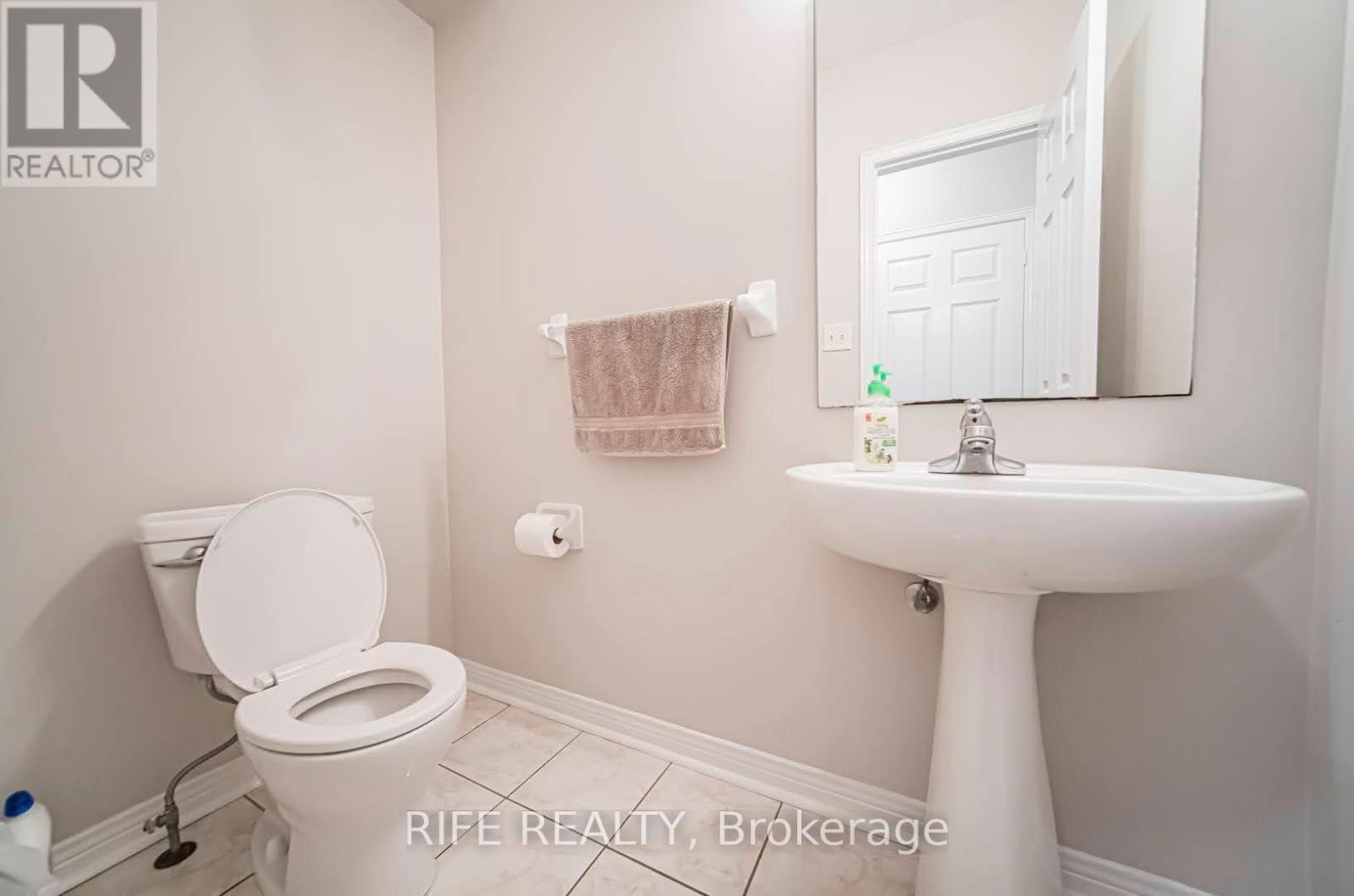 37 BURNDENFORD CRESCENT Image 50