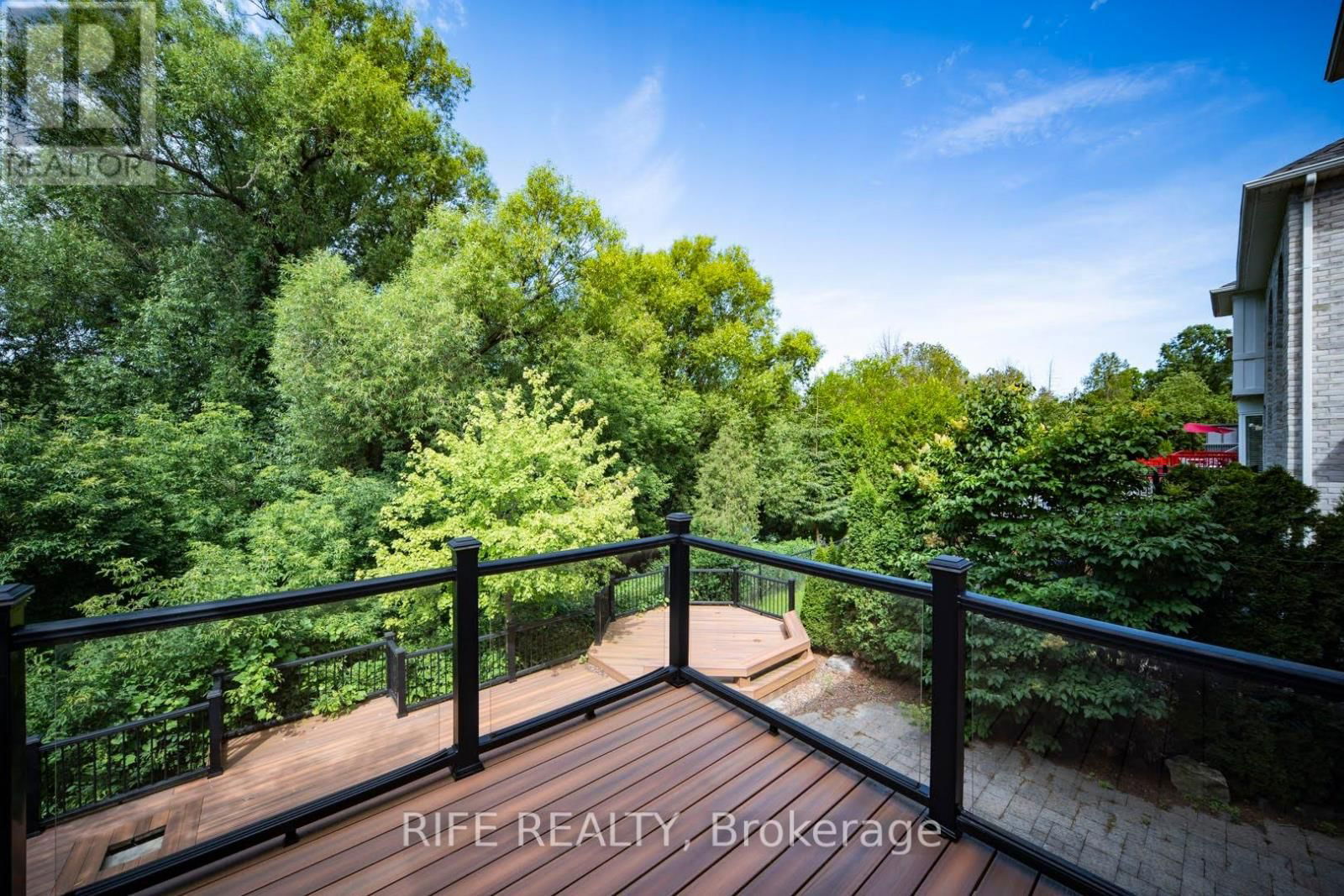 37 BURNDENFORD CRESCENT Image 8