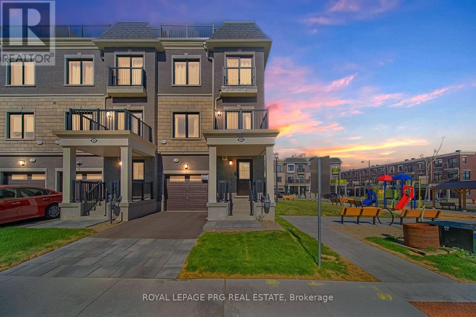 19 SUNBURY LANE Image 1