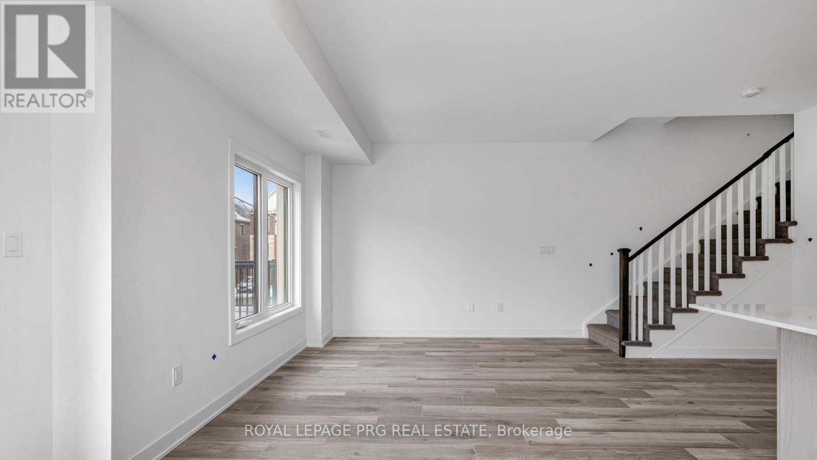 19 SUNBURY LANE Image 10