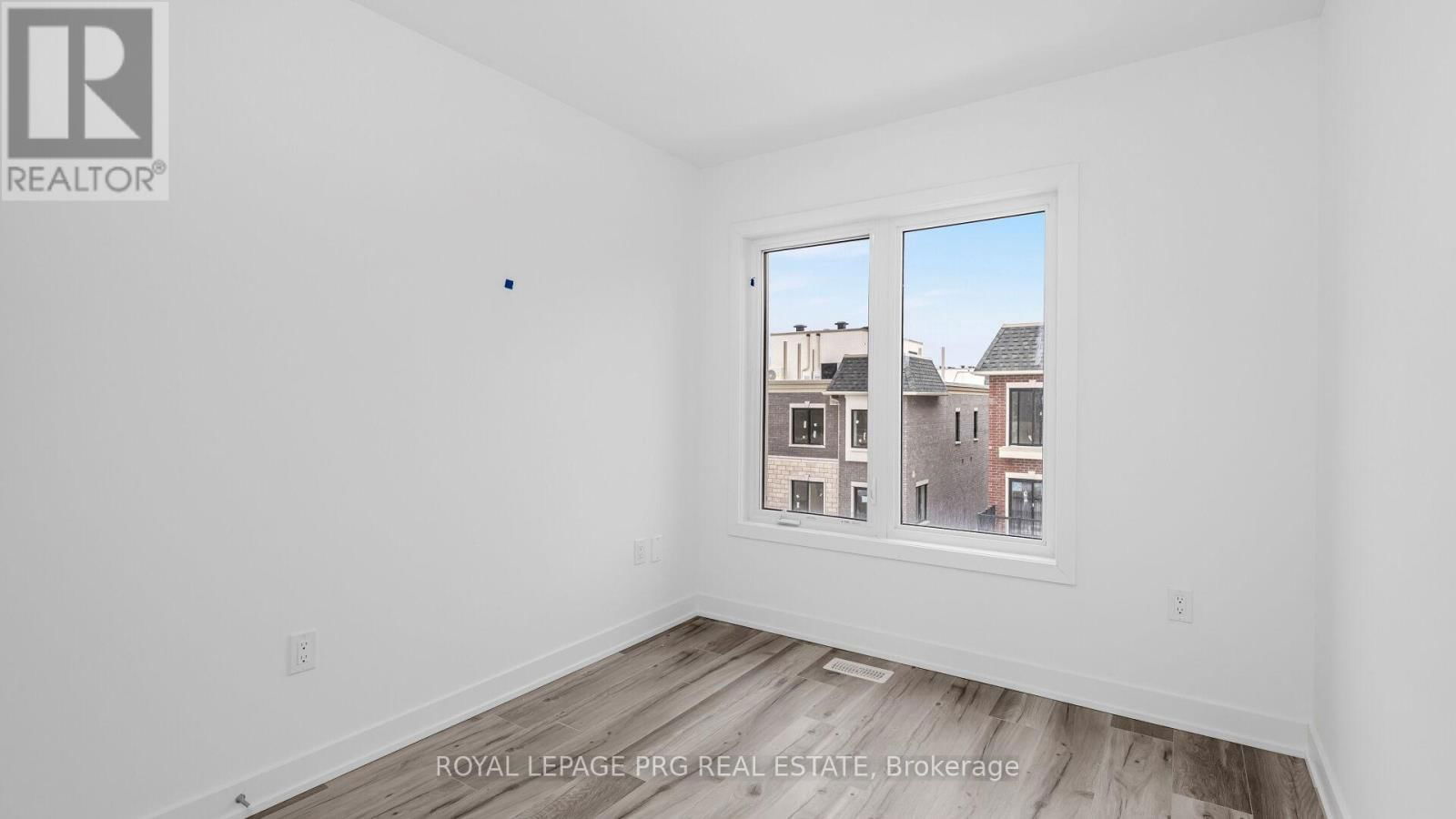 19 SUNBURY LANE Image 13