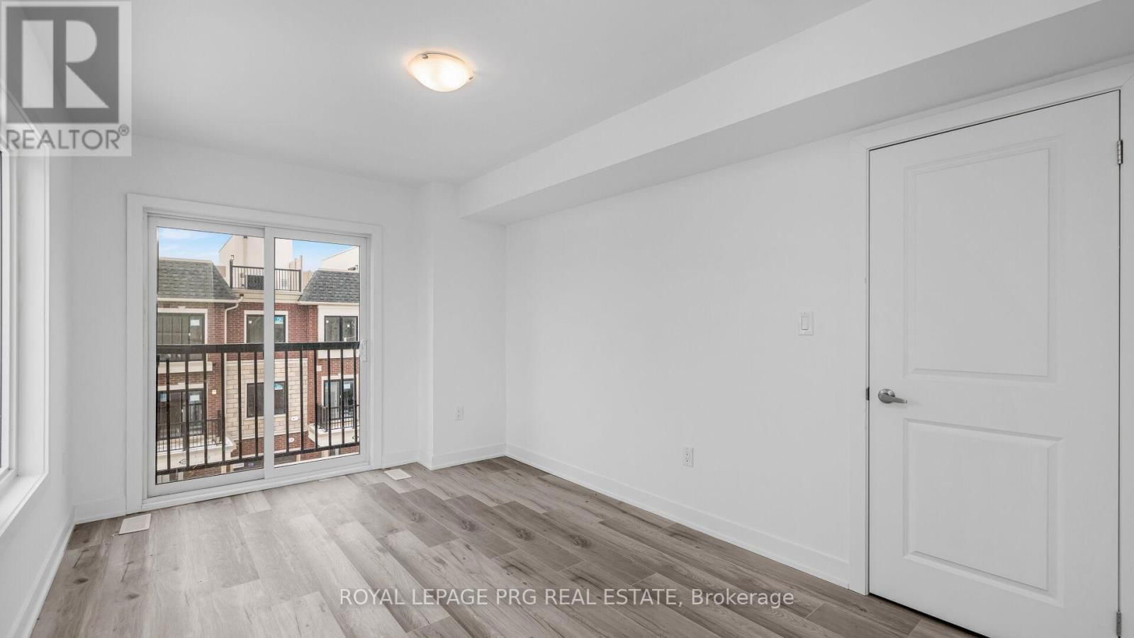 19 SUNBURY LANE Image 15