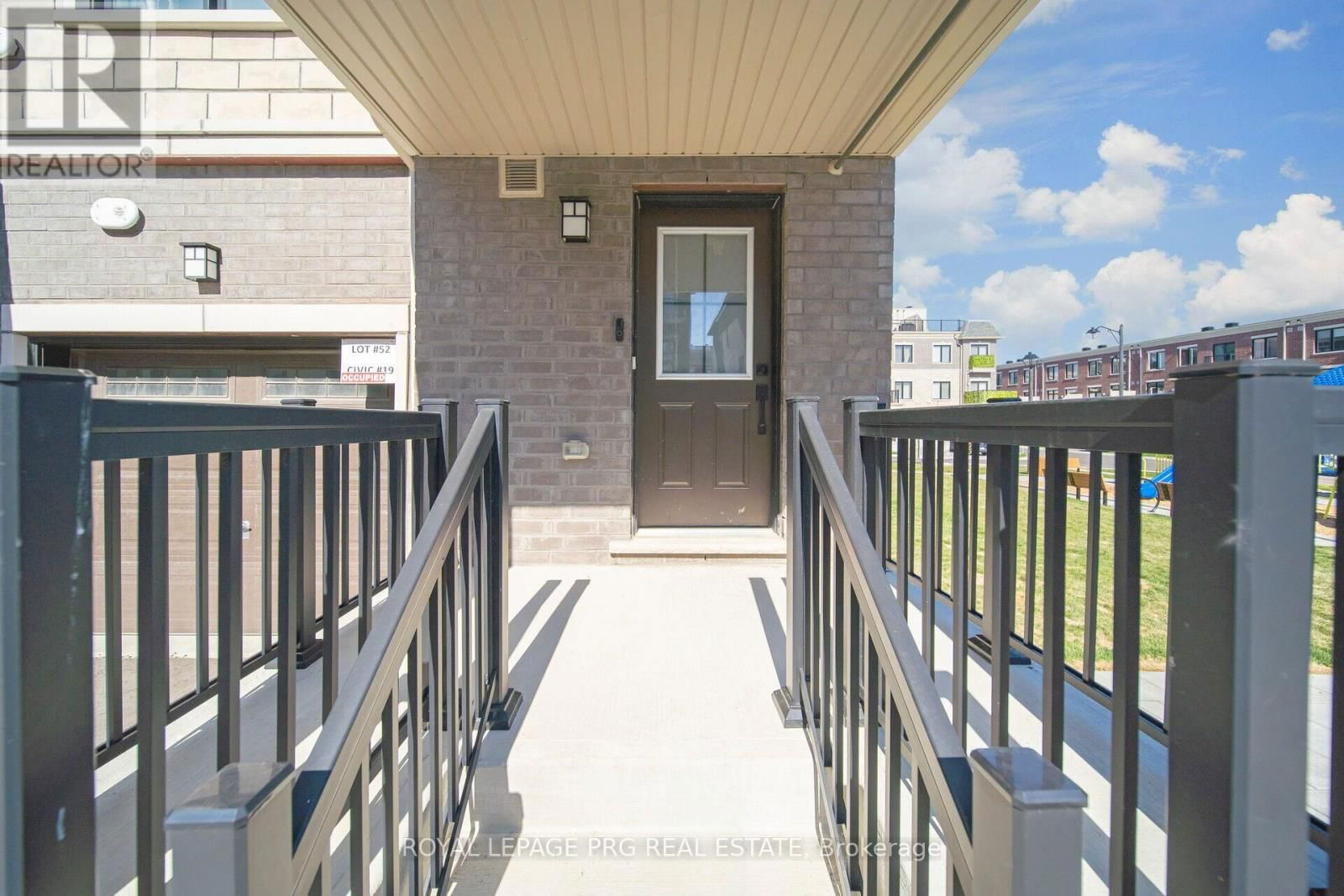 19 SUNBURY LANE Image 3